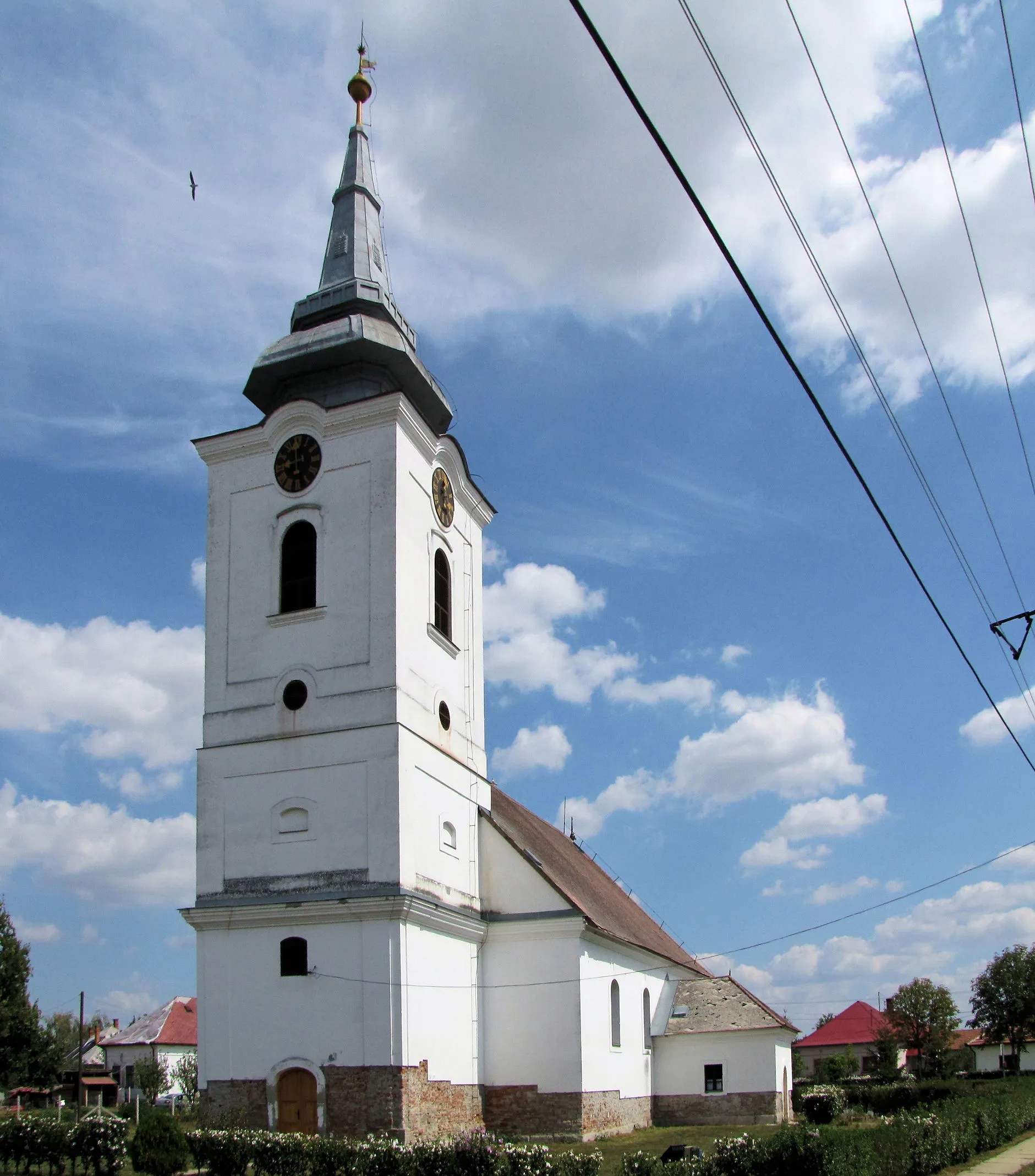 Photo showing: Mikszáth street protestant church, Abádszalók, Hungary