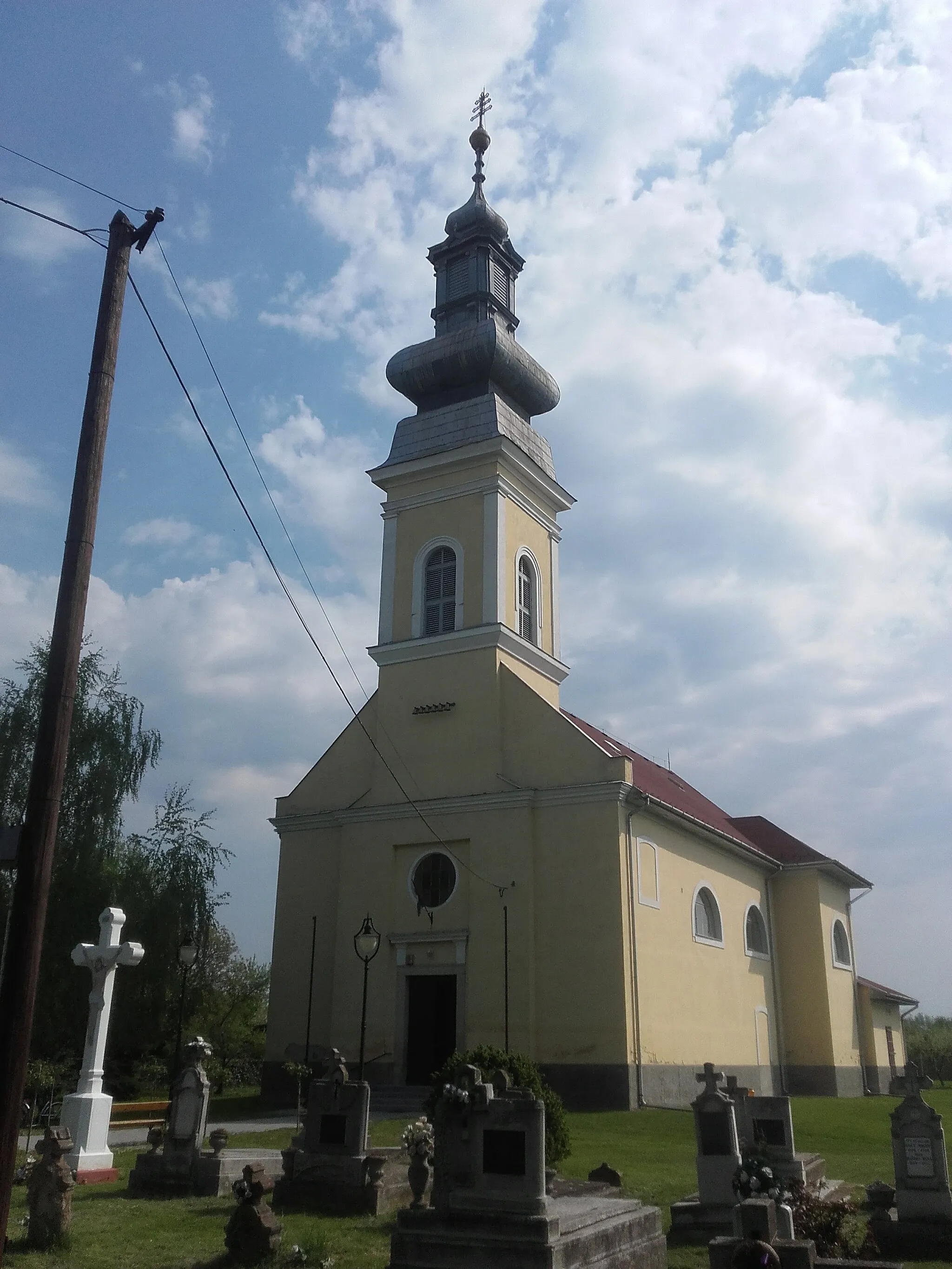 Photo showing: Greek Catholic church in Sajópetri, Hungary, built in 1781.