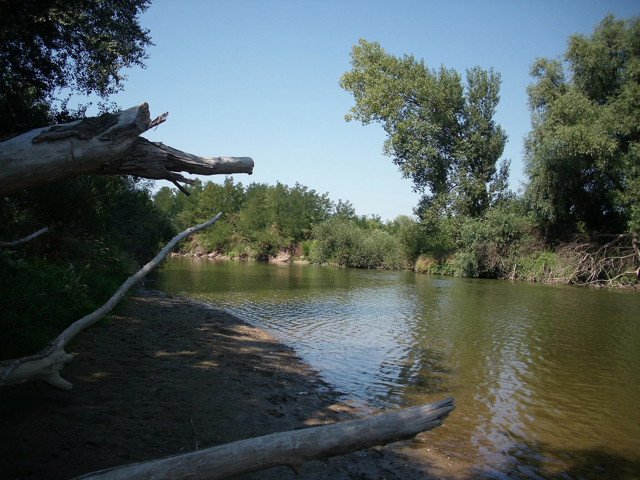 Photo showing: A Hernád Szentistvánbaksa alatt