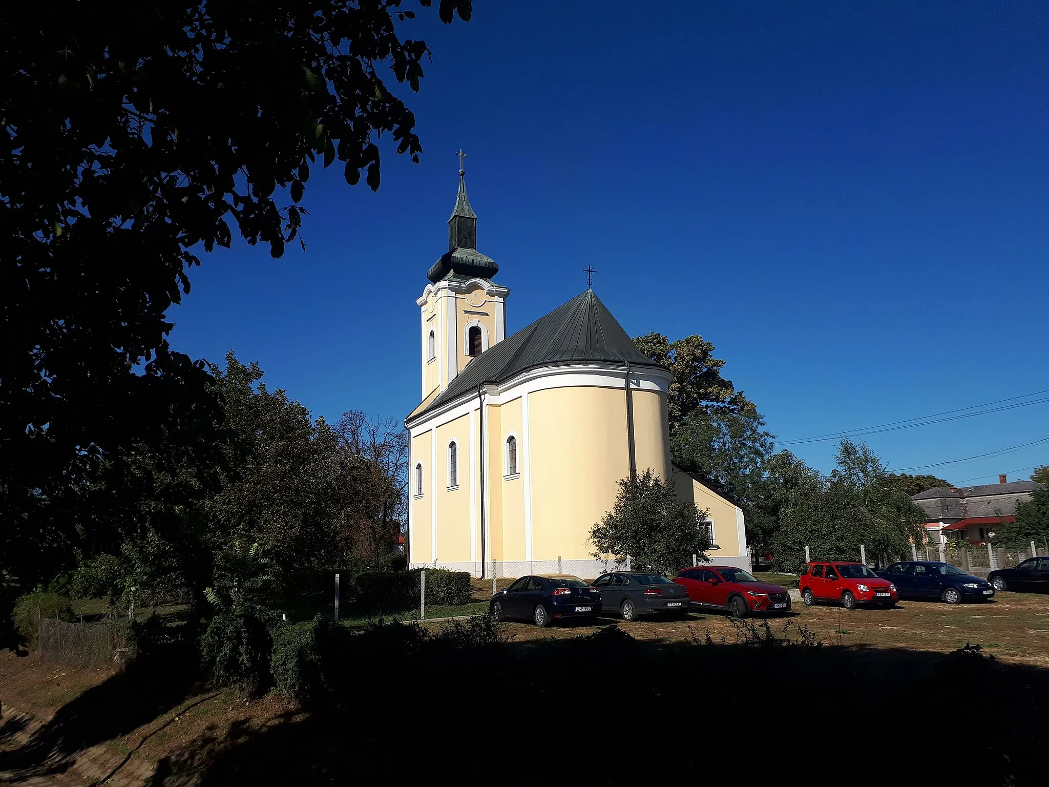 Photo showing: Az 1806-ban, késő barokk stílusban épült gesztelyi római katolikus templom

This is a photo of a monument in Hungary. Identifier: 2774