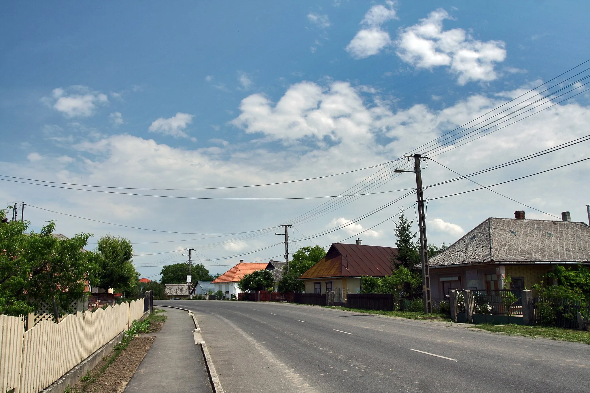 Photo showing: Kassai-utca, Tornyosnémeti, Hungary