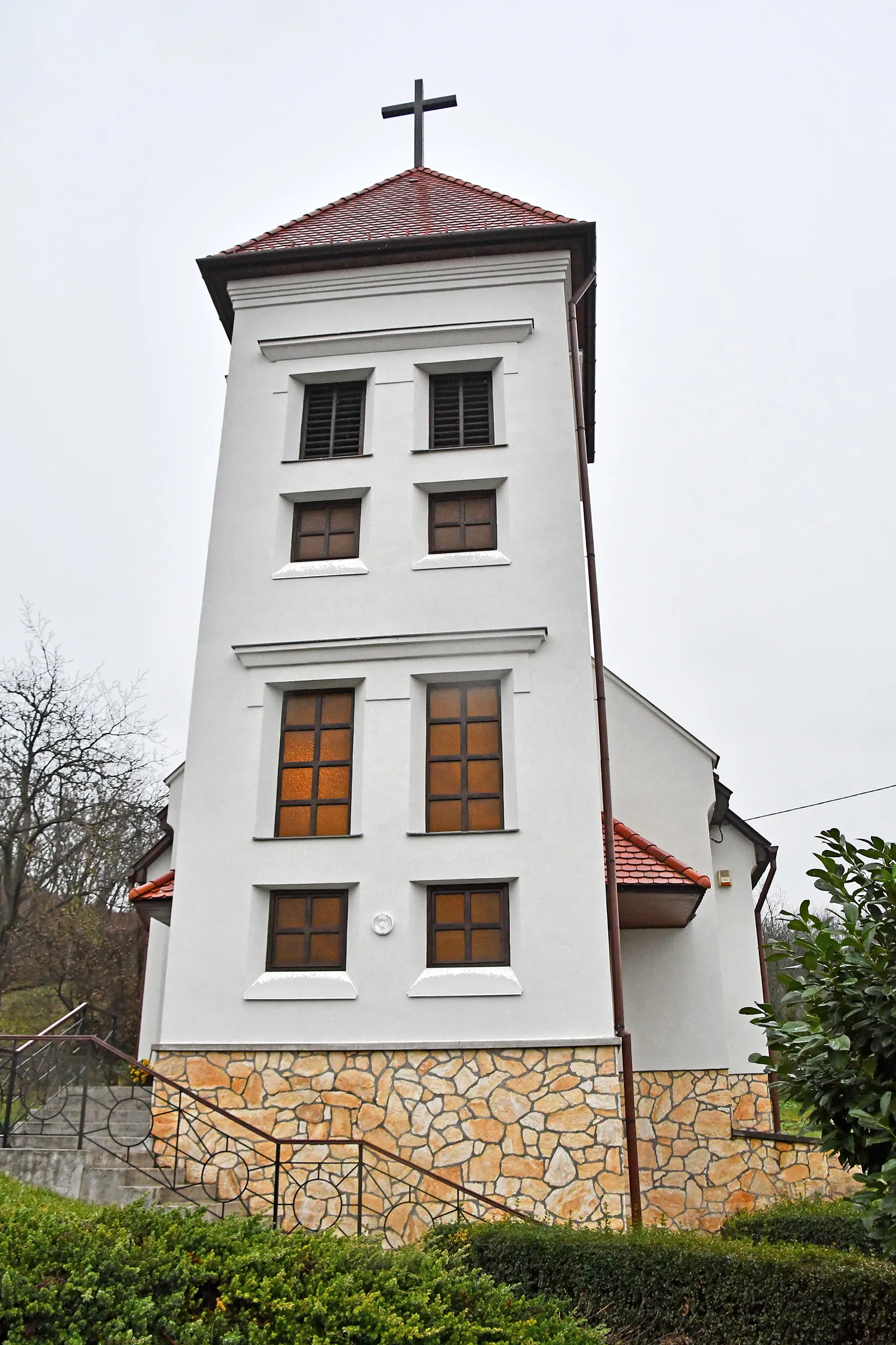 Photo showing: Roman Catholic chapel in Gibárt, Hungary