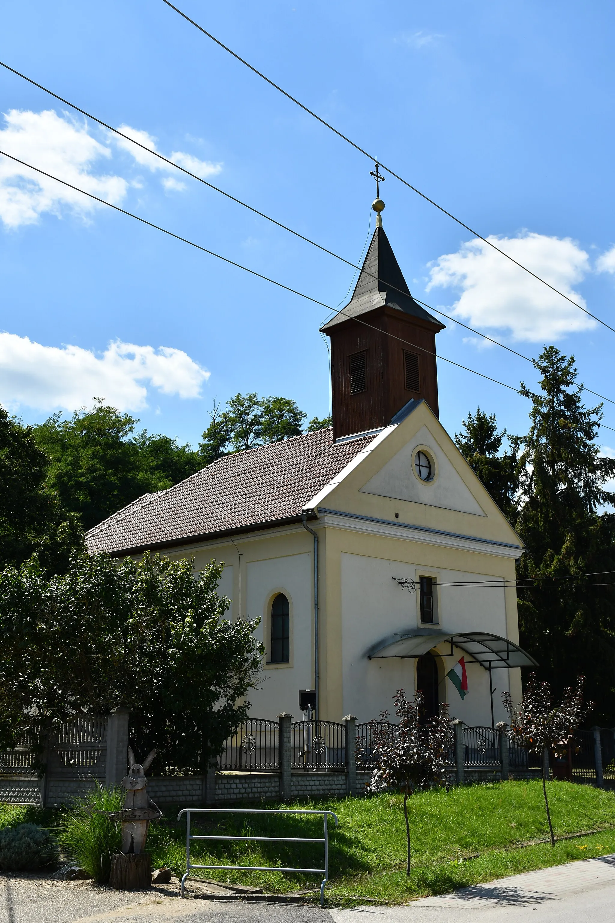 Photo showing: Katolikus templom, Berente