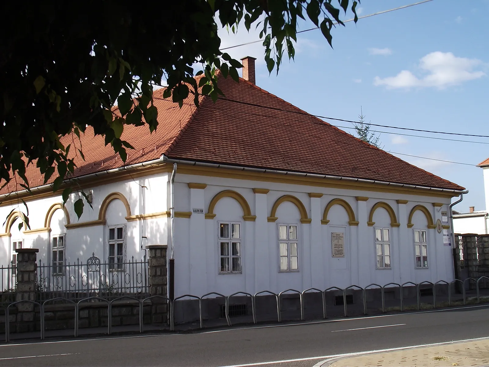 Photo showing: v. Gedeon kúria (Sajószentpéter, Béke tér 2.)