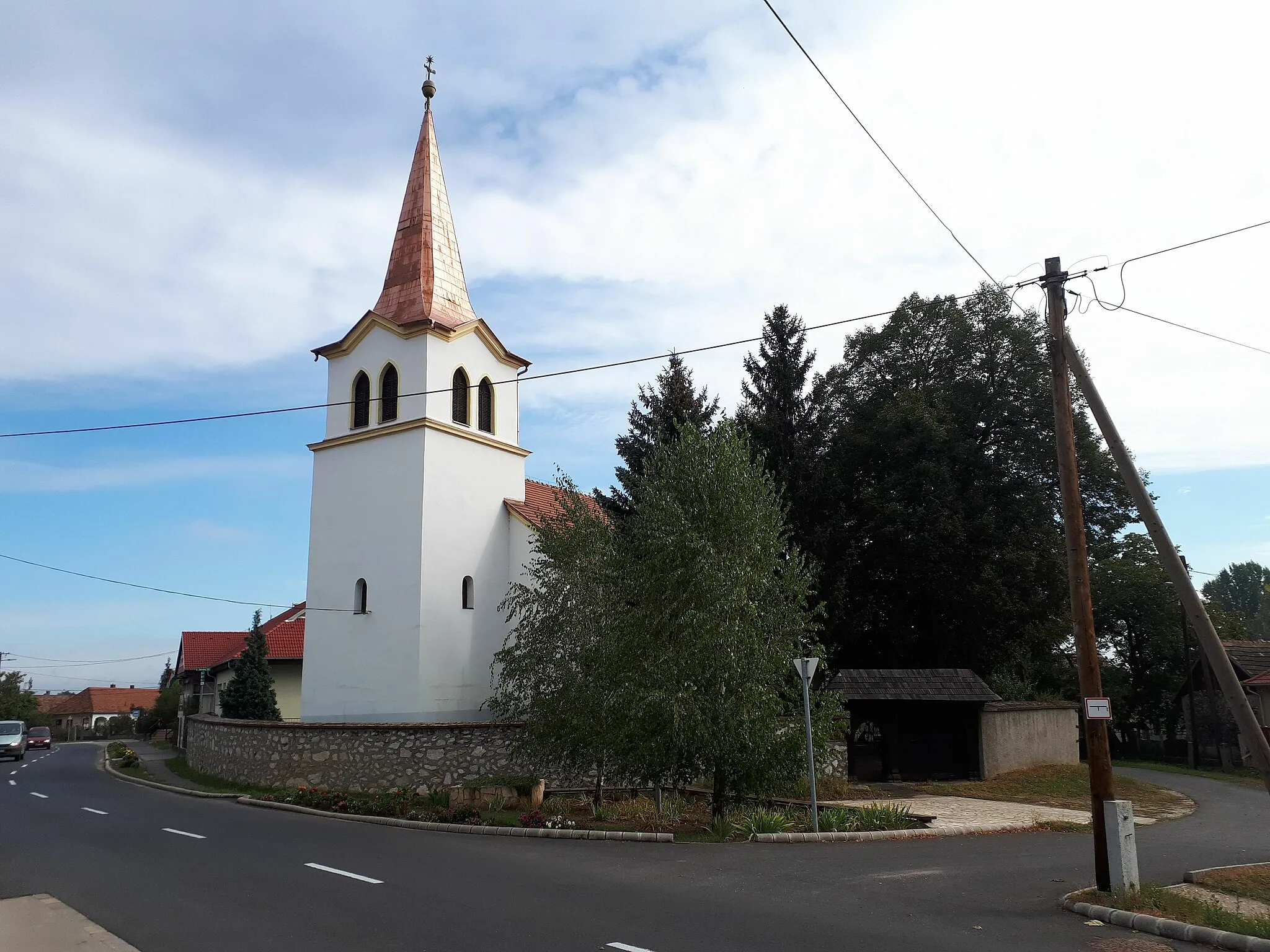 Photo showing: A 13.-14. században épült sajókeresztúri református templom

This is a photo of a monument in Hungary. Identifier: 3066