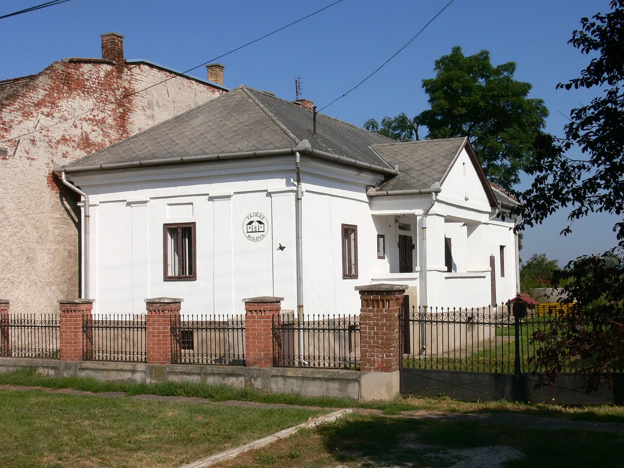 Photo showing: A boldvai tájház