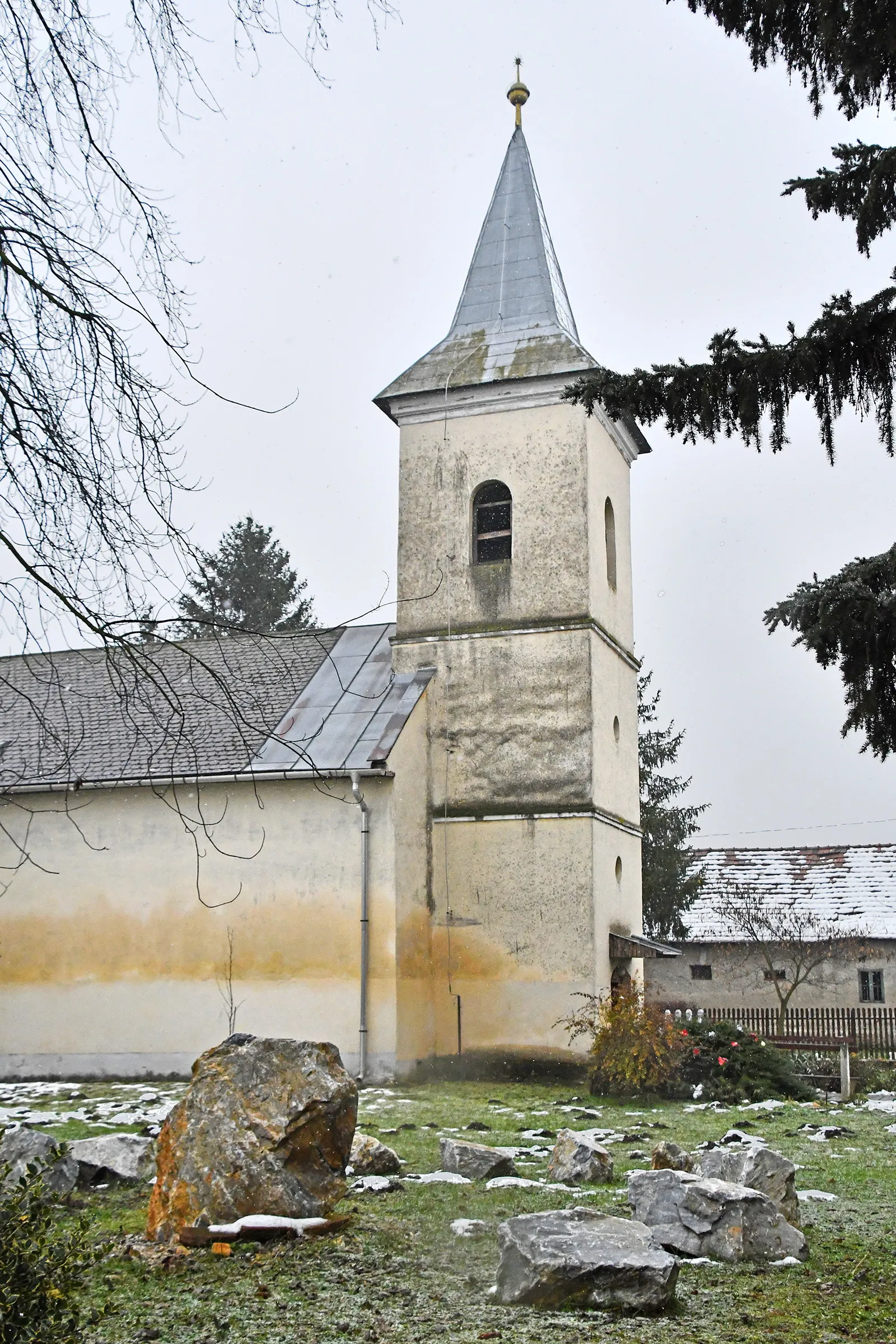 Photo showing: Reformed church in Kázsmárk, Hungary