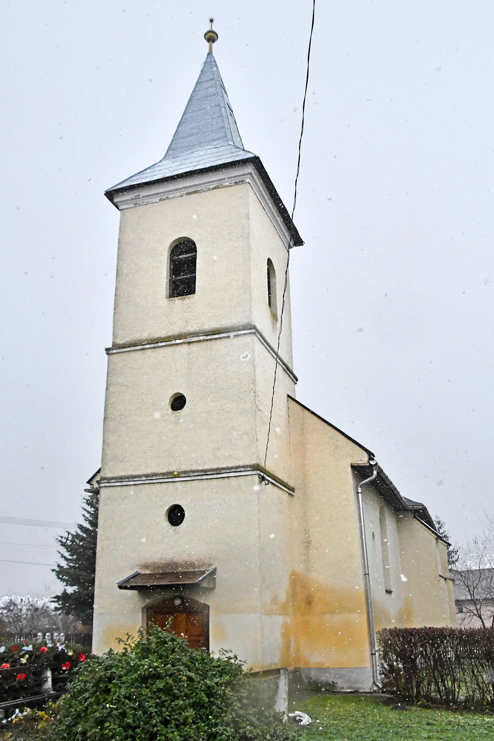 Photo showing: Reformed church in Kázsmárk, Hungary