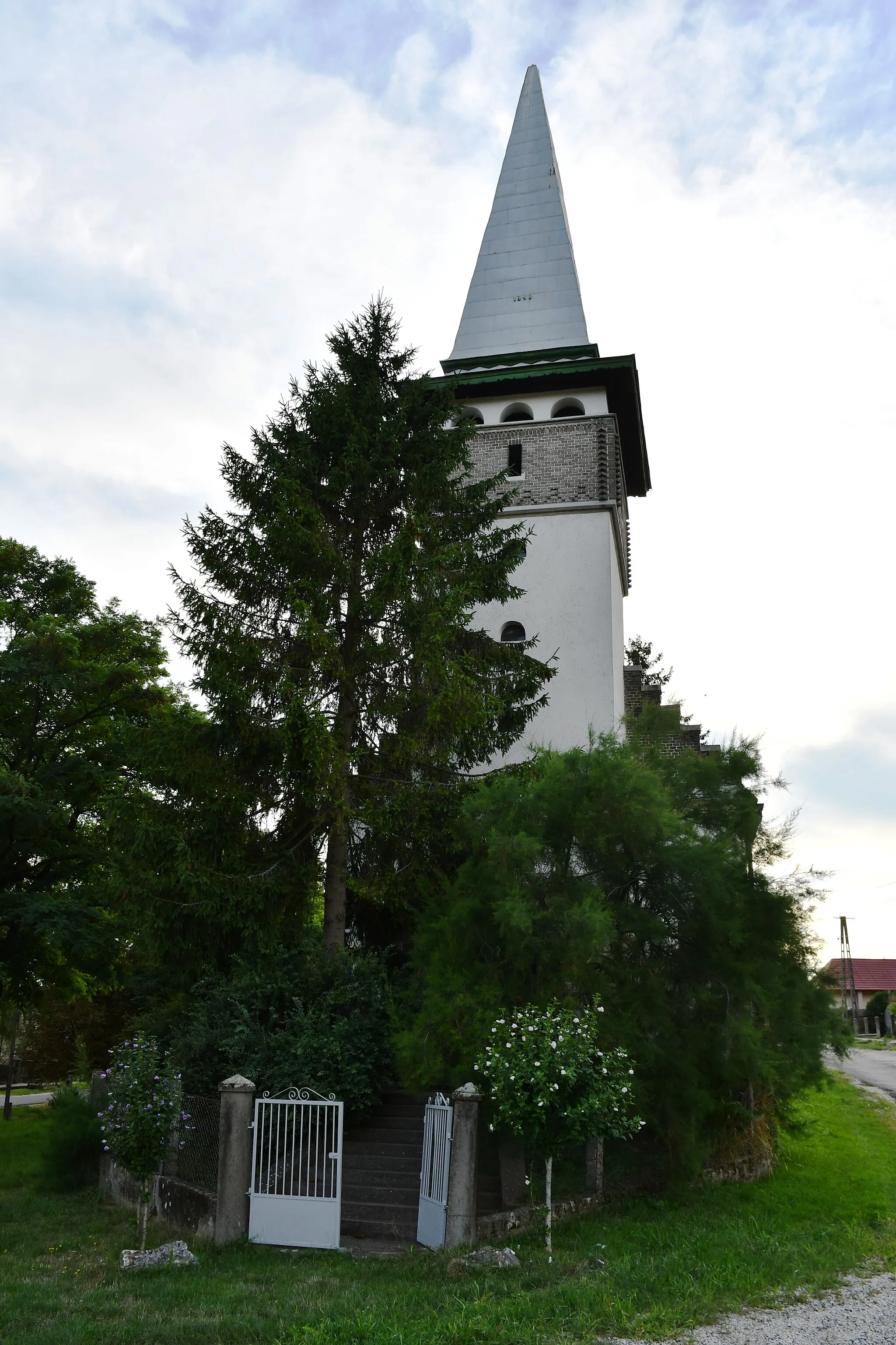 Photo showing: A felsőkelecsényi templom