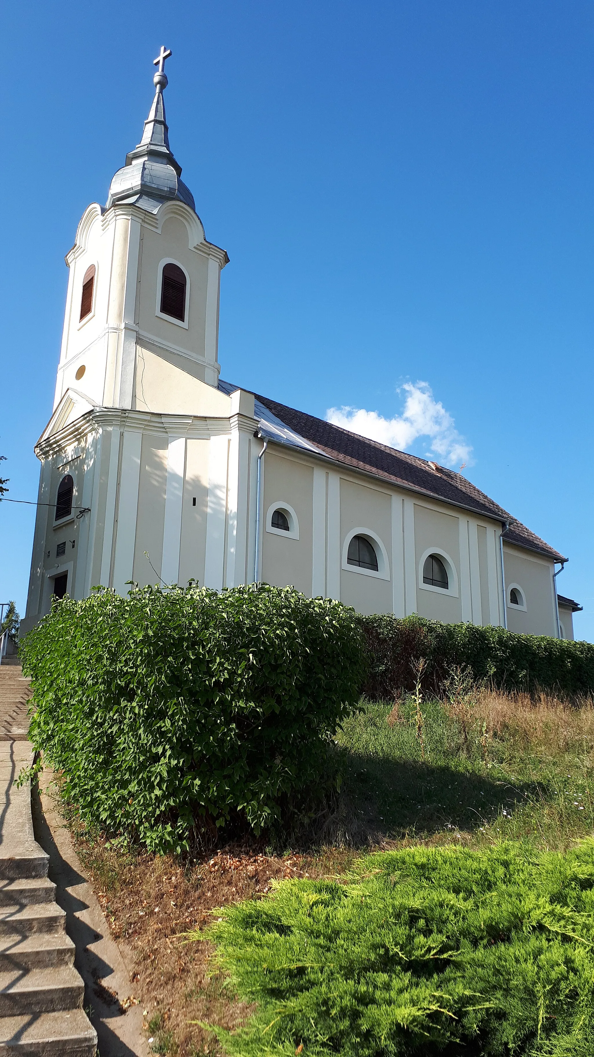 Photo showing: Szendrőlád, Szűz Mária szent neve katolikus templom