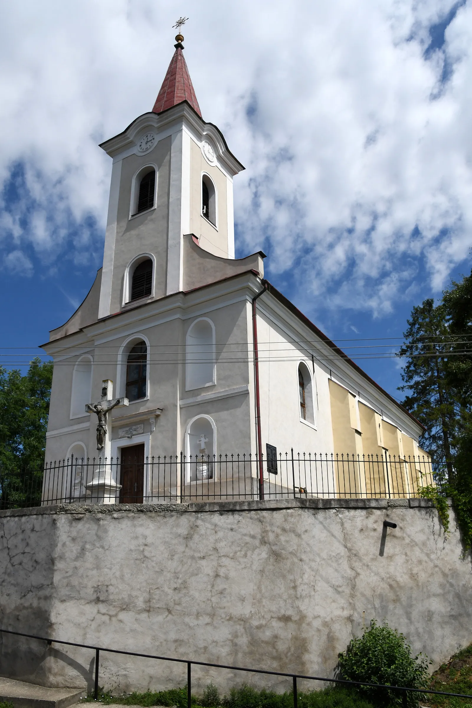 Photo showing: Roman Catholic church in Krasznokvajda, Hungary