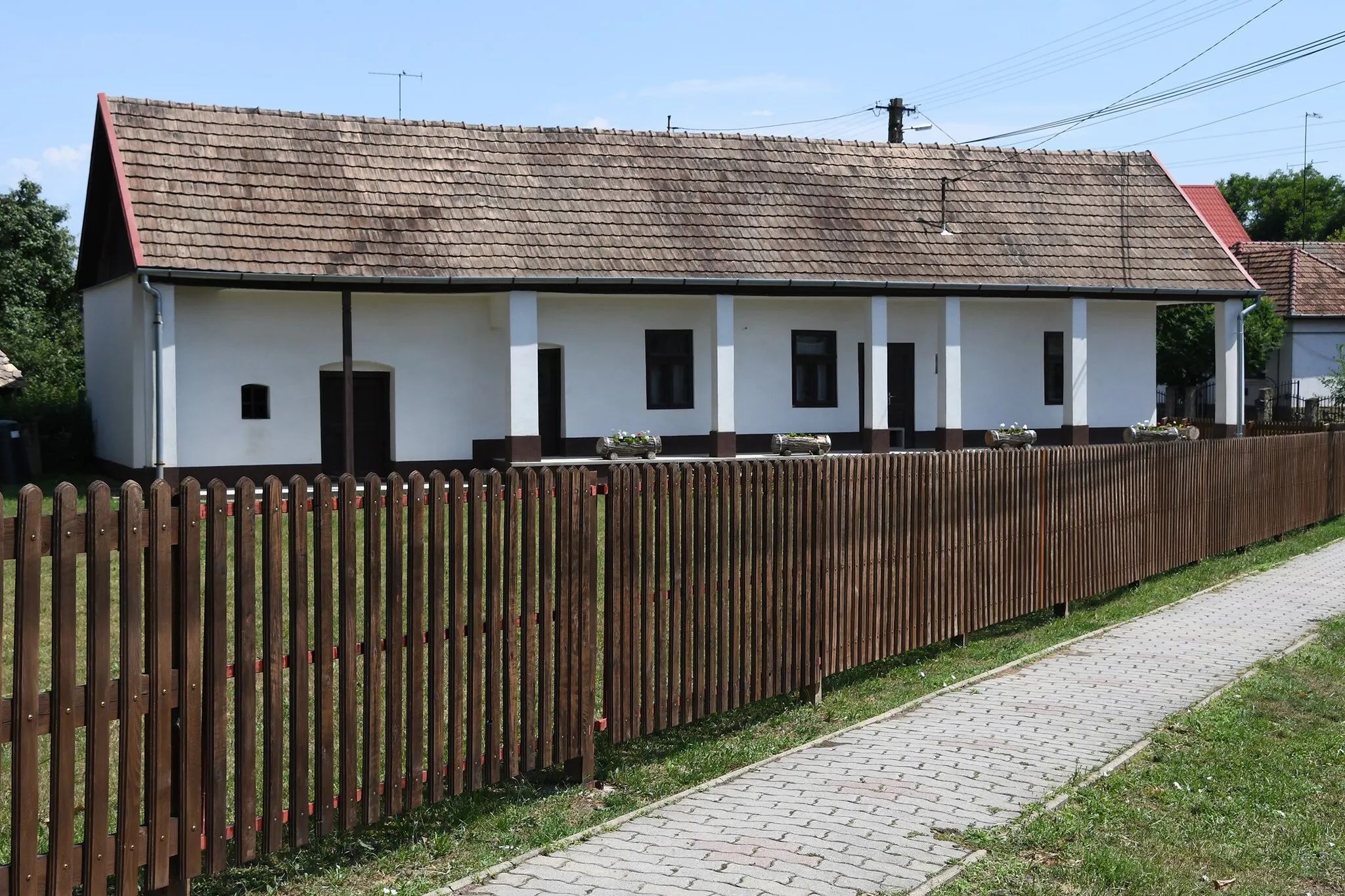 Photo showing: Traditional dwelling-house on the Rákóczi Street in Etes, Hungary