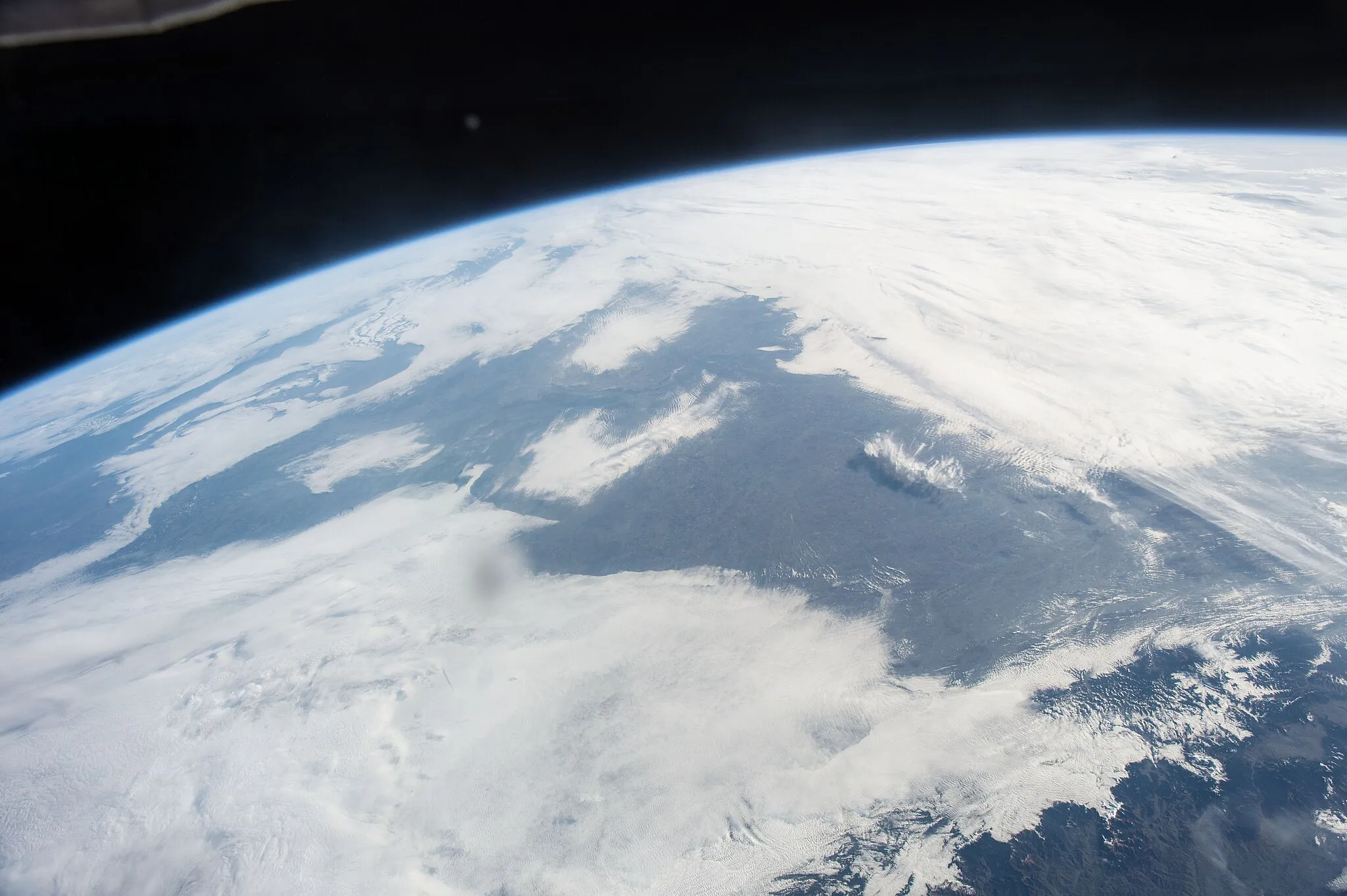 Photo showing: View of Earth taken during ISS Expedition 53.