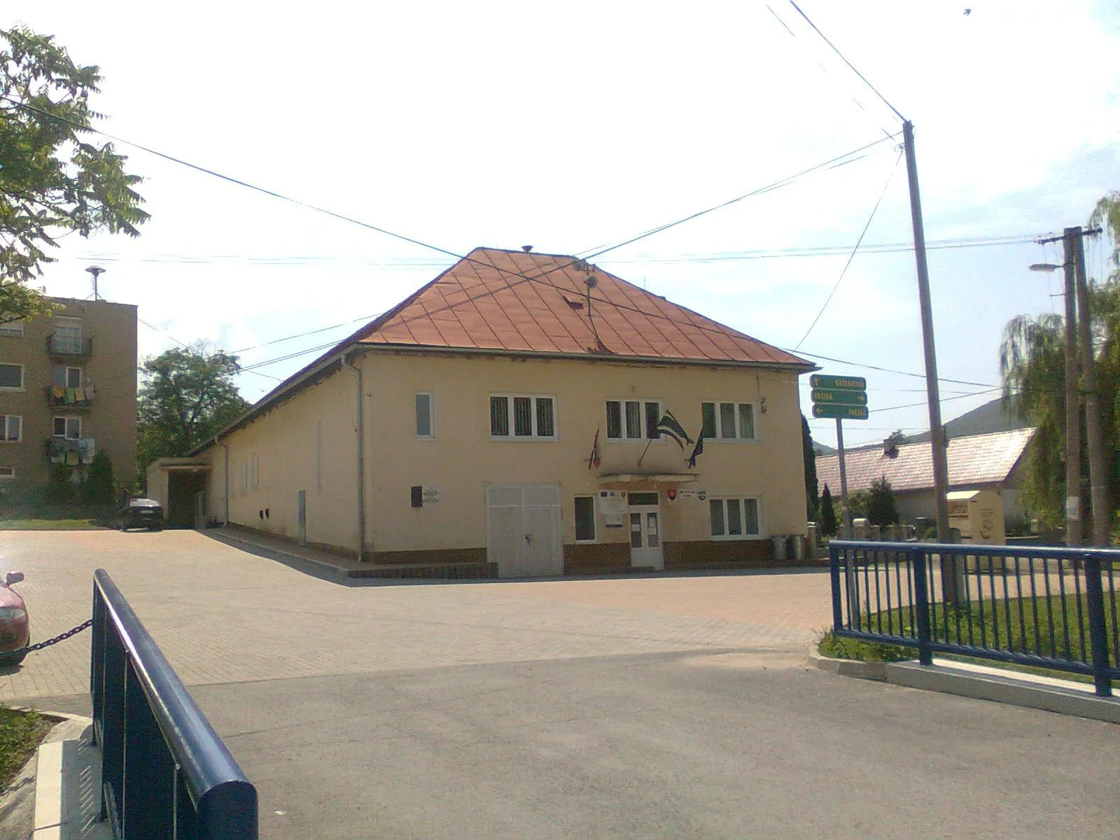 Photo showing: municipal ofice in vilage Skaros in Slovakia