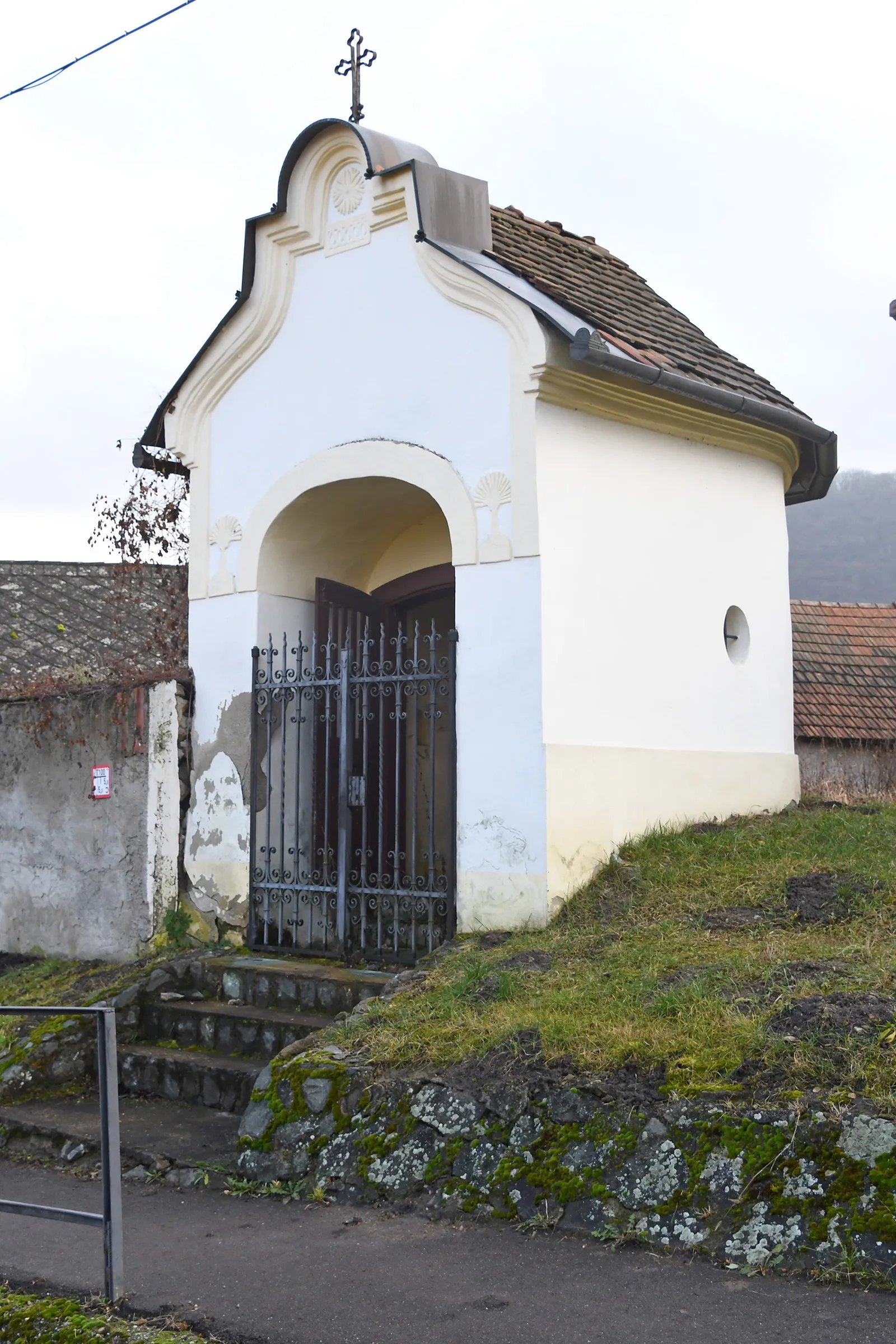 Photo showing: Statue of Saint John of Nepomuk in Bátor, Hungary