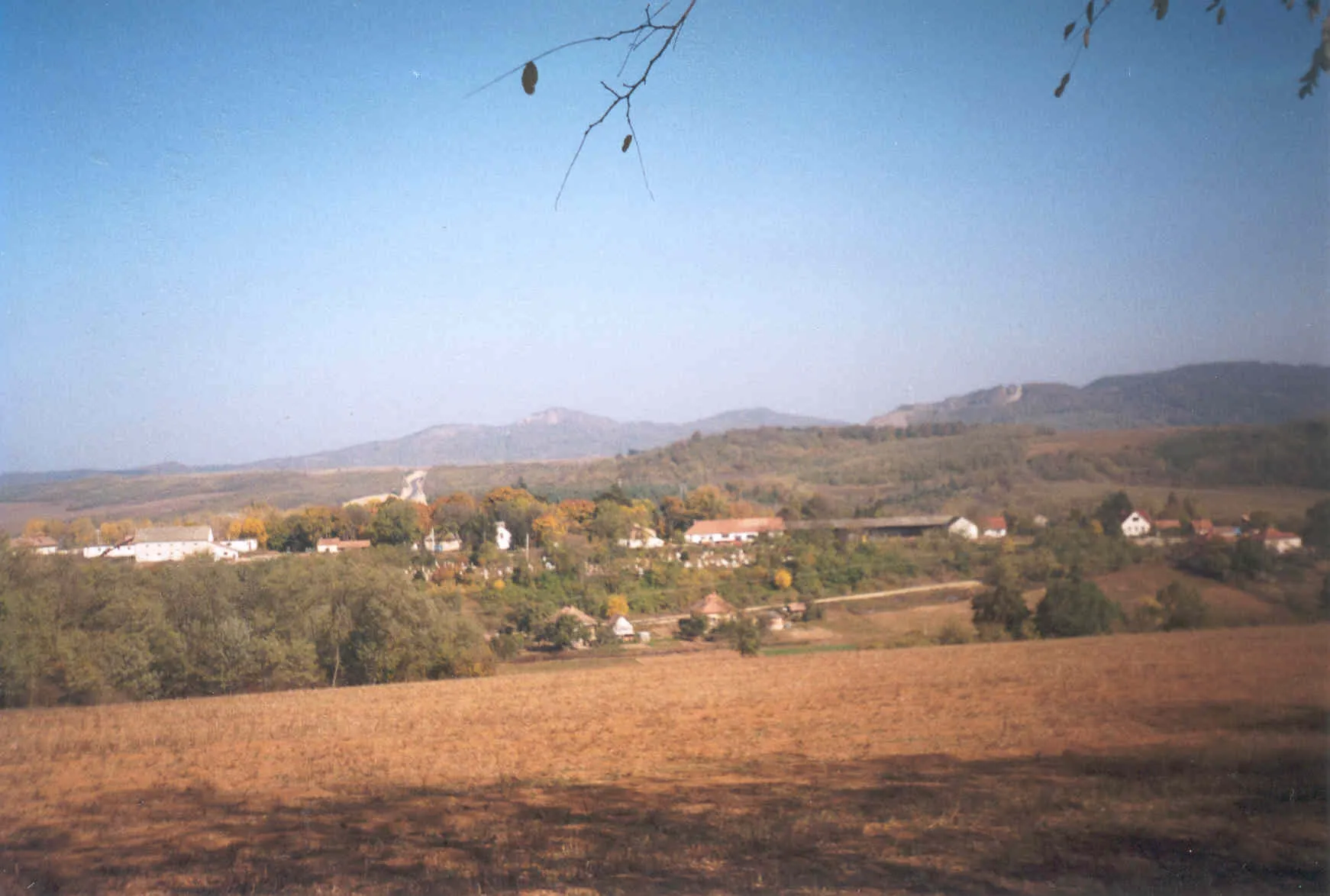 Photo showing: View of Szanda