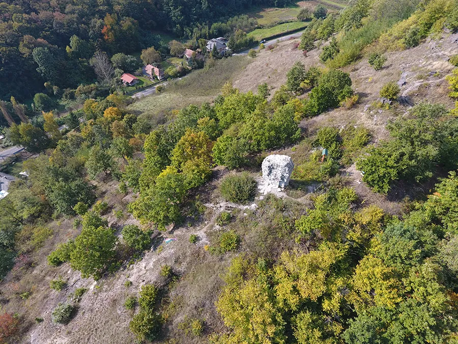 Photo showing: Sály, Latorvár légi fotón