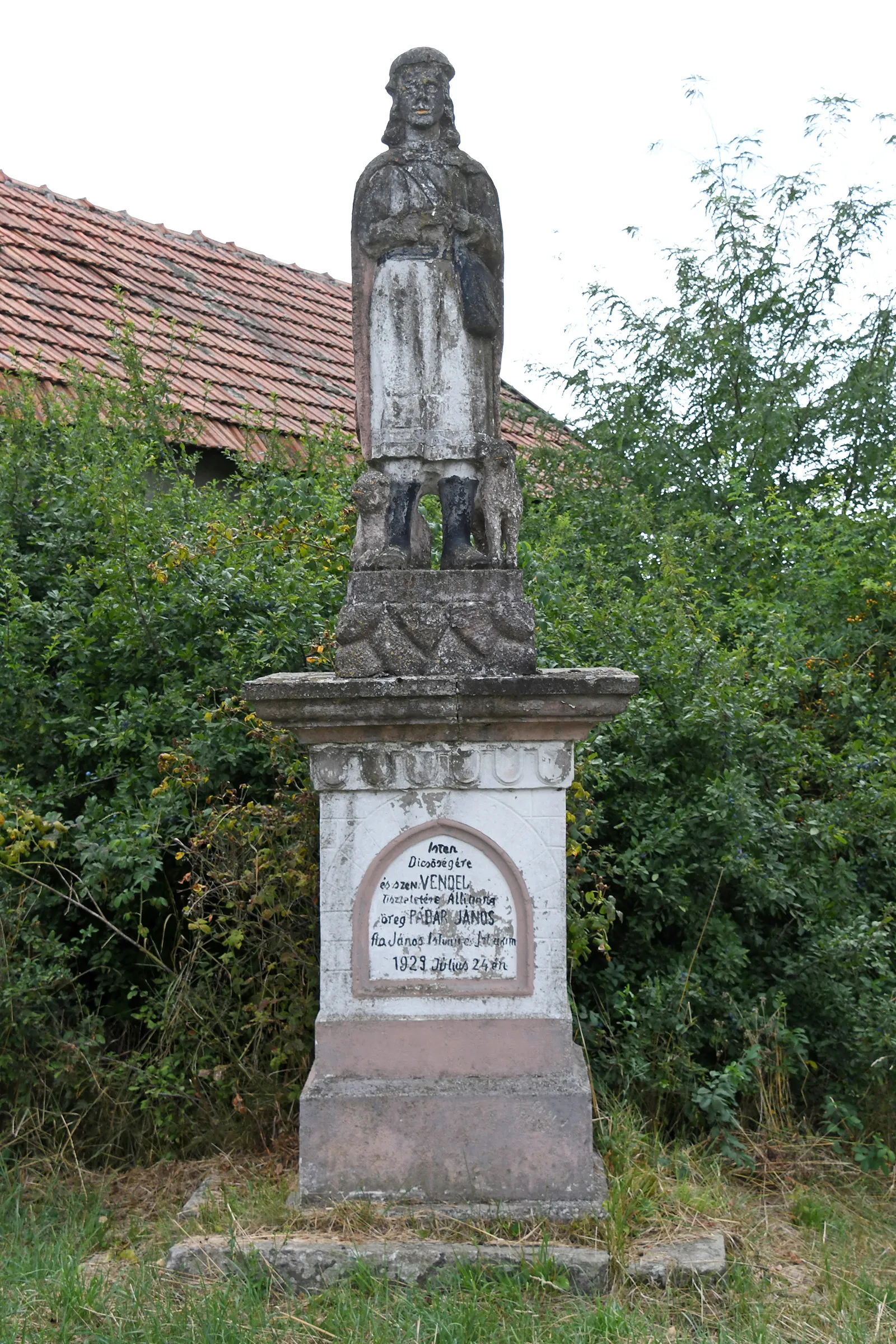 Photo showing: Statue of Saint Wendelin in Kömlő