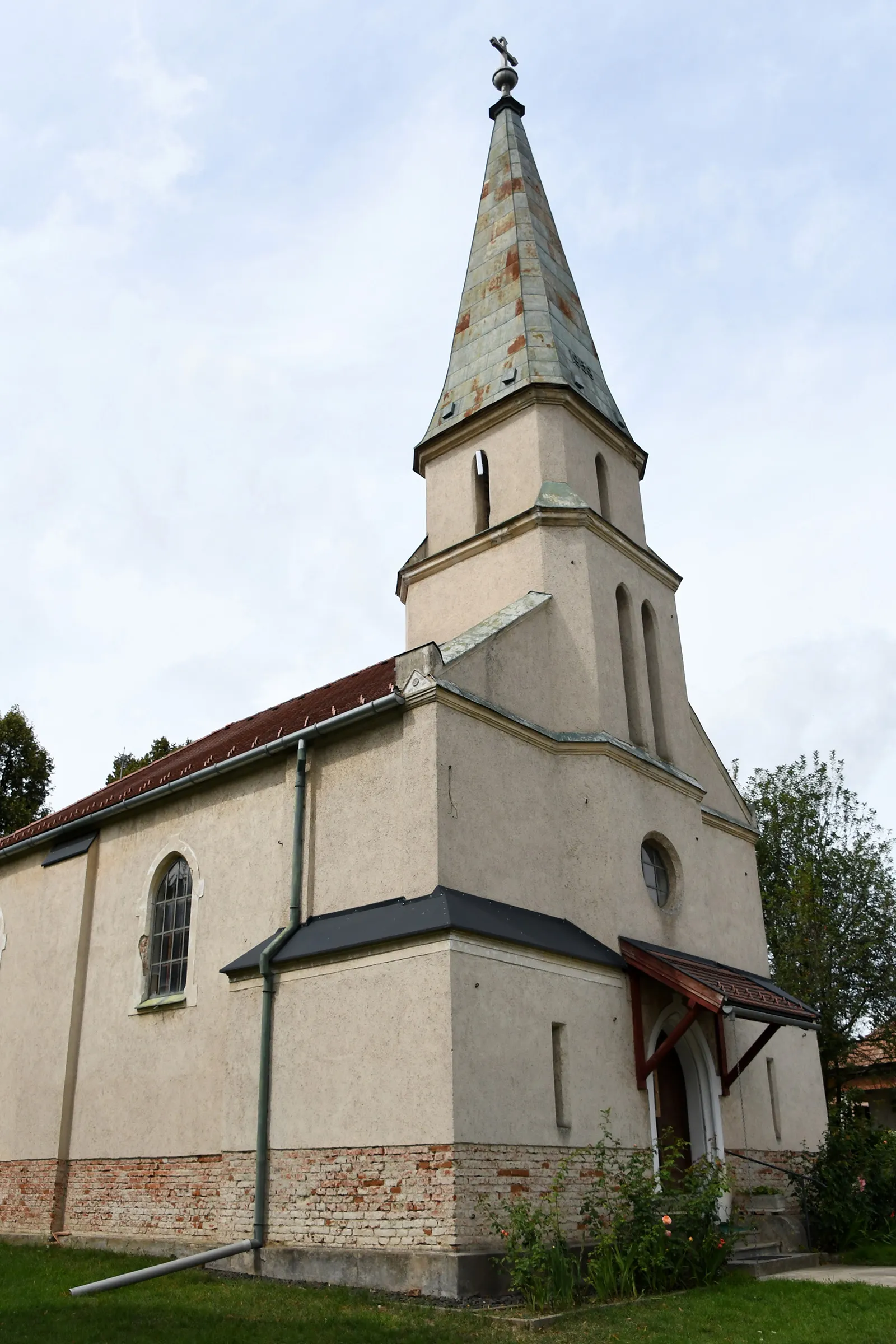 Photo showing: Roman Catholic church in Szécsénke, Hungary
