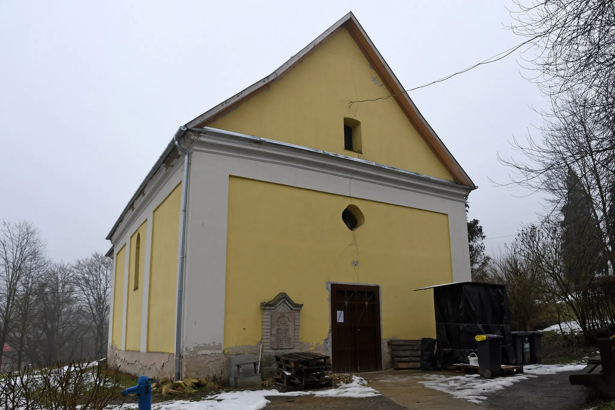 Photo showing: Saint Emeric church and belfry (Kisecset)