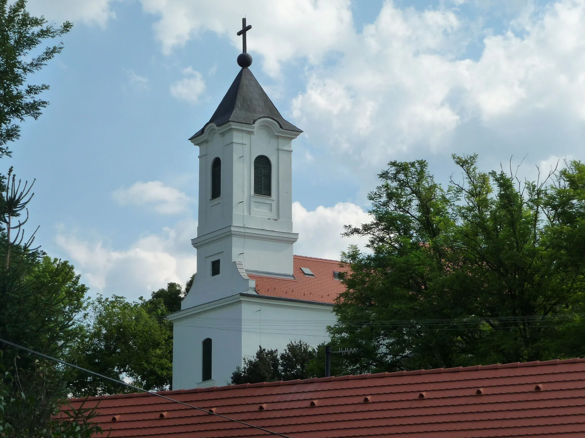 Photo showing: Roman Catholic Church in Nagykökényes, Hungary