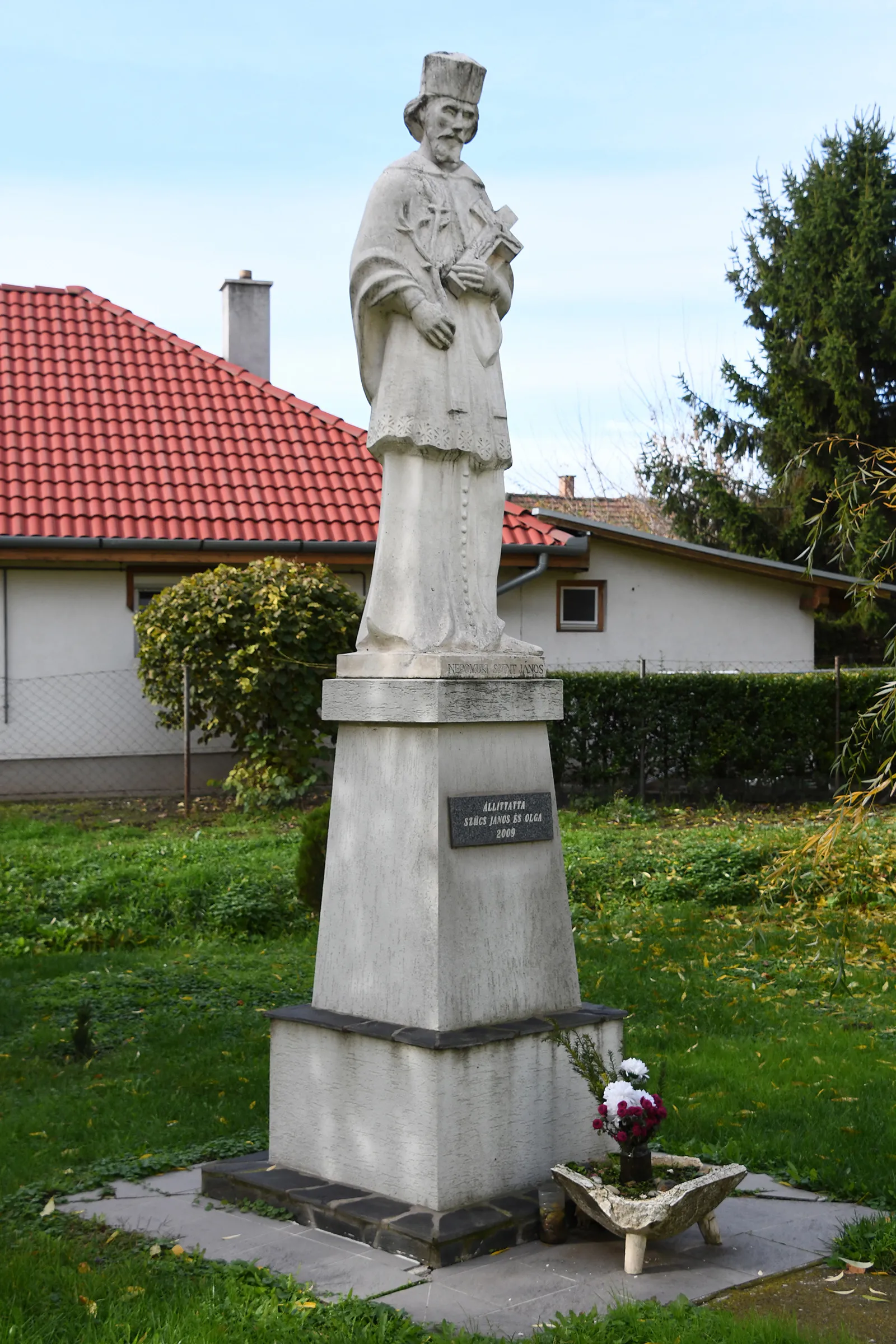 Photo showing: Statue of John of Nepomuk (Karácsond)