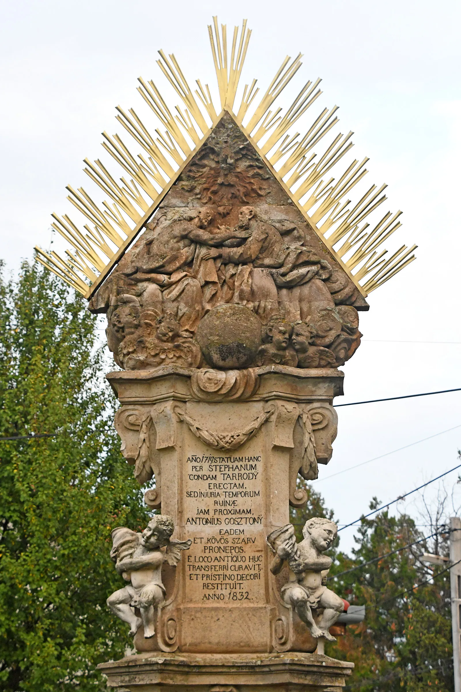 Photo showing: Holy Trinity column in Detk, Hungary