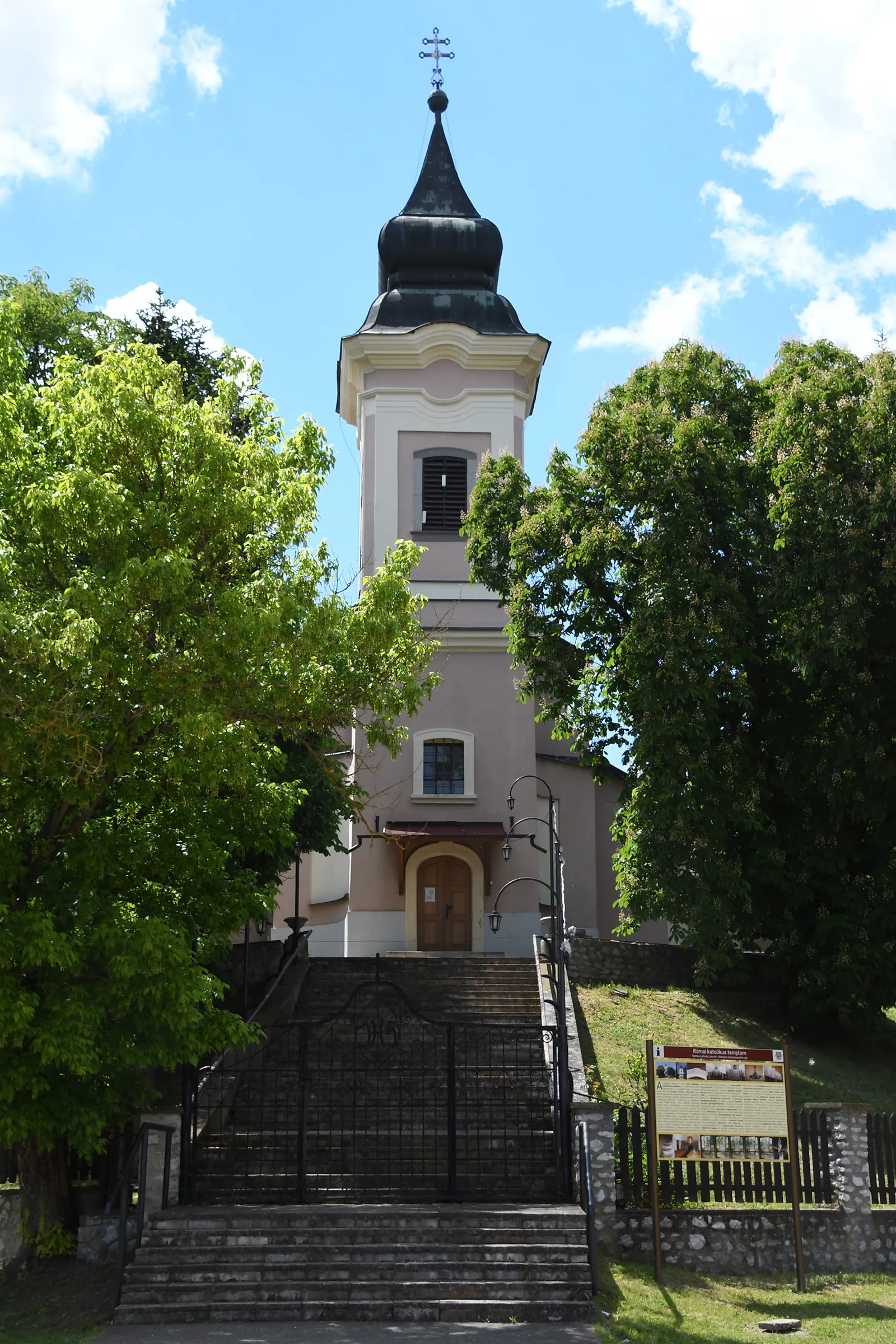 Photo showing: Roman Catholic church in Egerszólát, Hungary