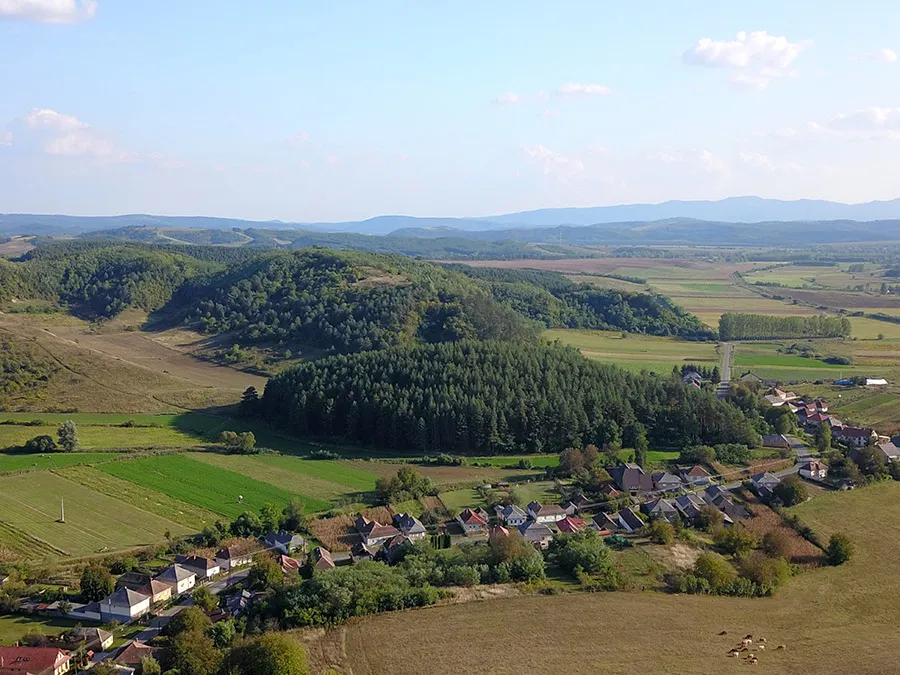 Photo showing: Váraszó, Heregvár, Kerekdomb - légi felvétel