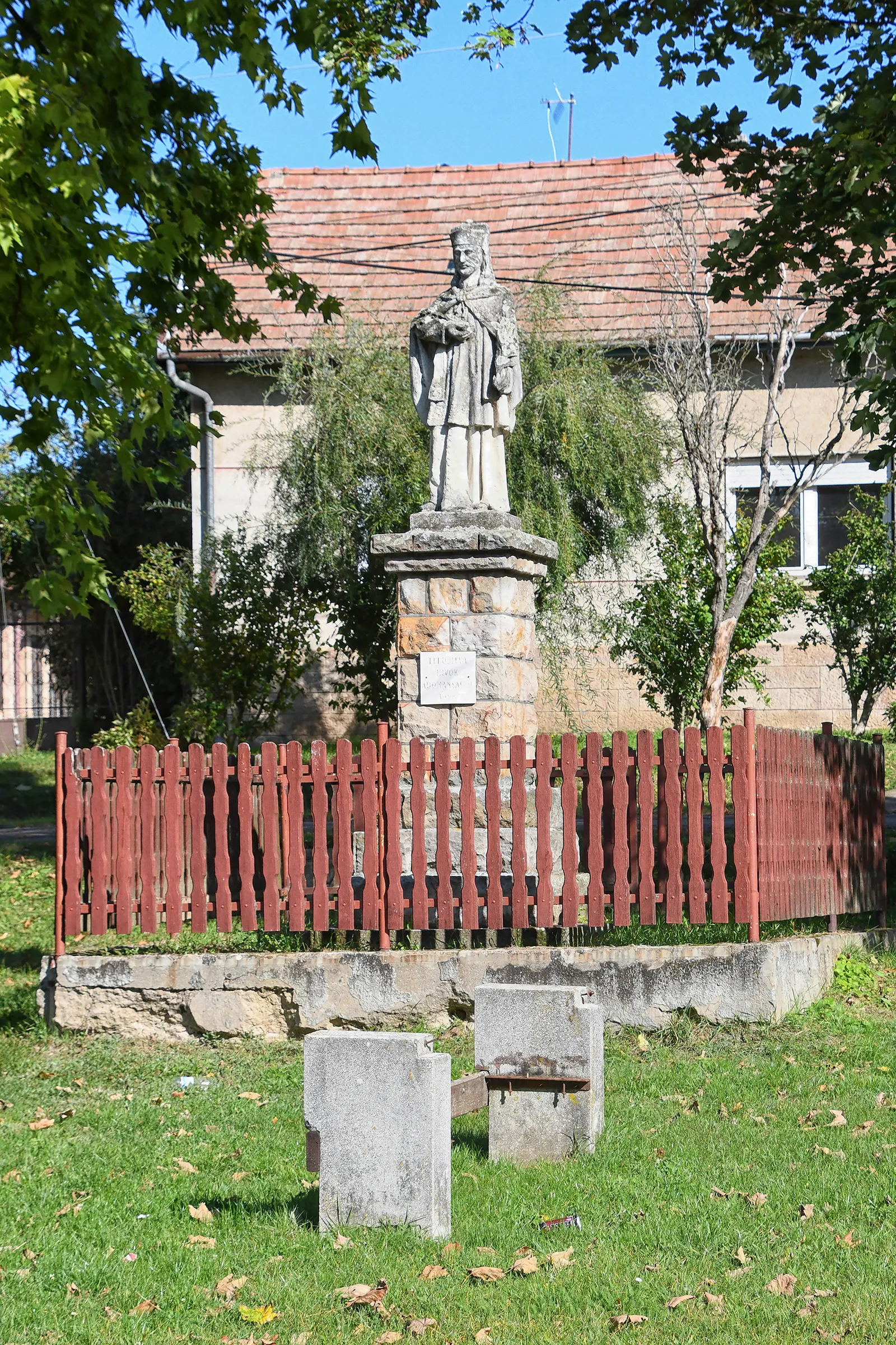 Photo showing: Statue of John of Nepomuk (Érsekvadkert)