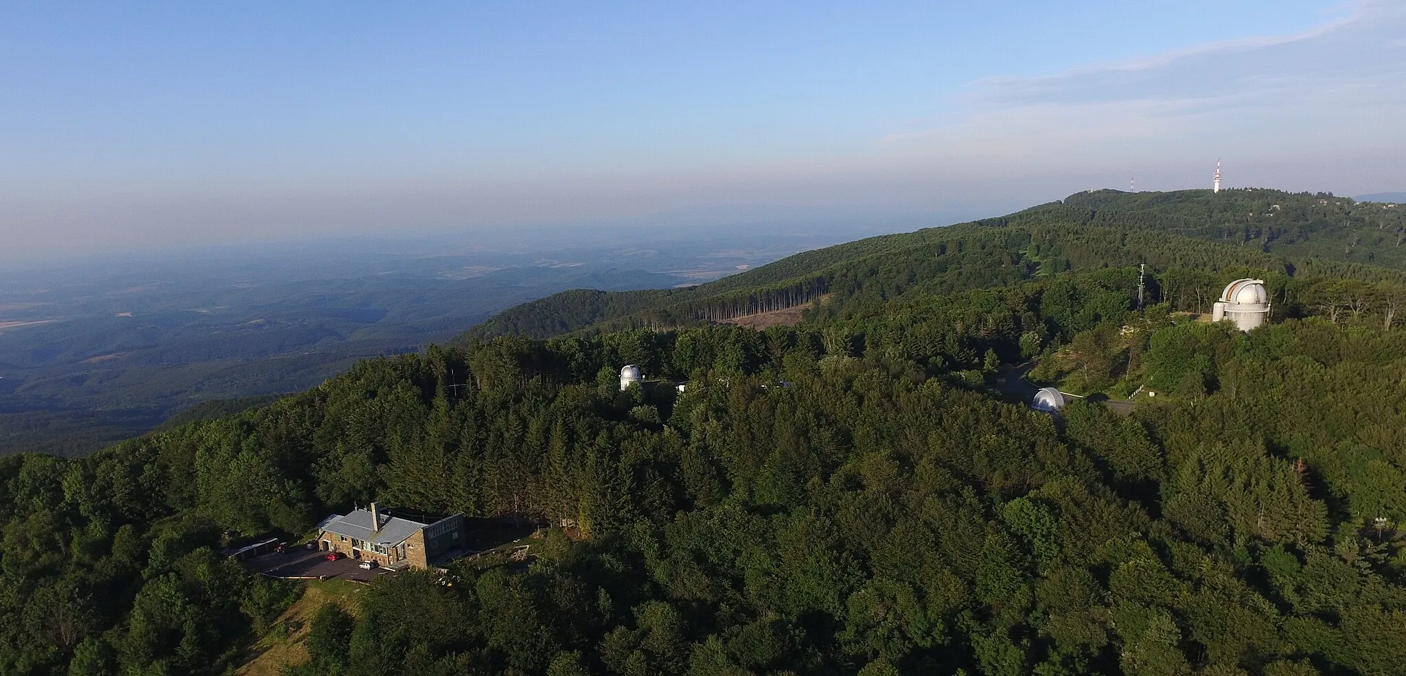 Photo showing: Drone shot of Piszkéstető observatory.