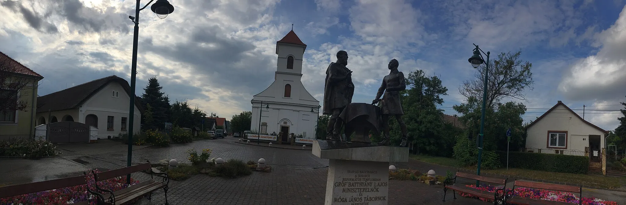 Photo showing: Sukoró, Reformed church in main square