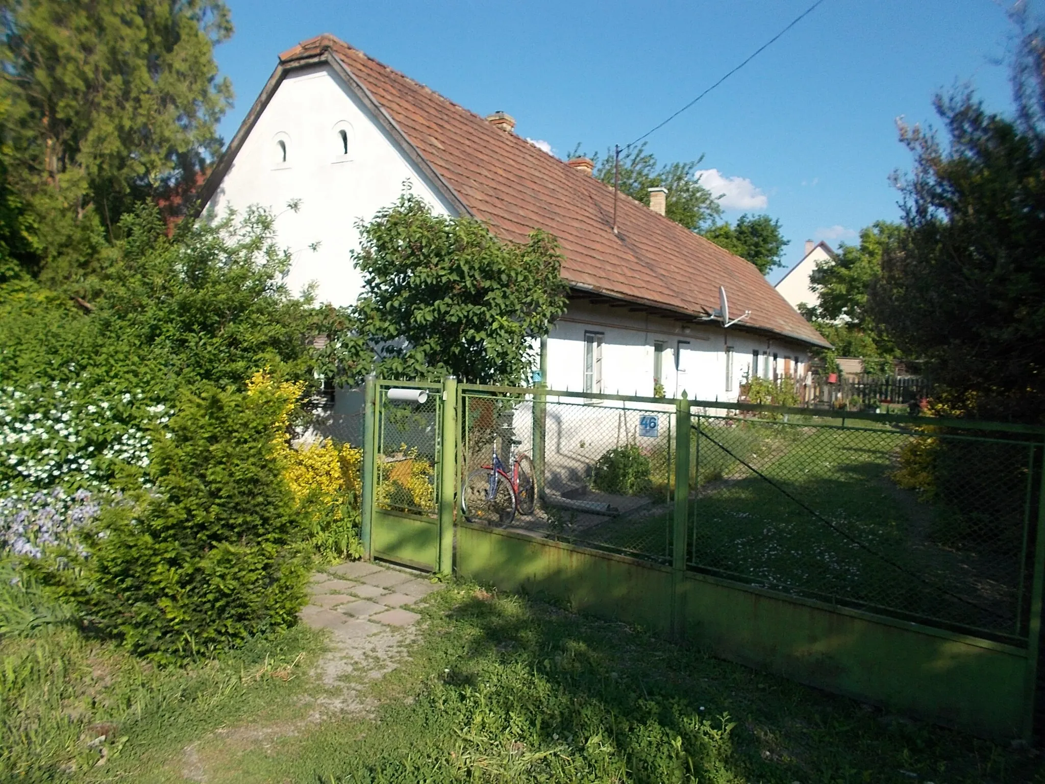 Photo showing: : Listed building. - 46 Bóné Street, Gárdony, Fejér County, Hungary.