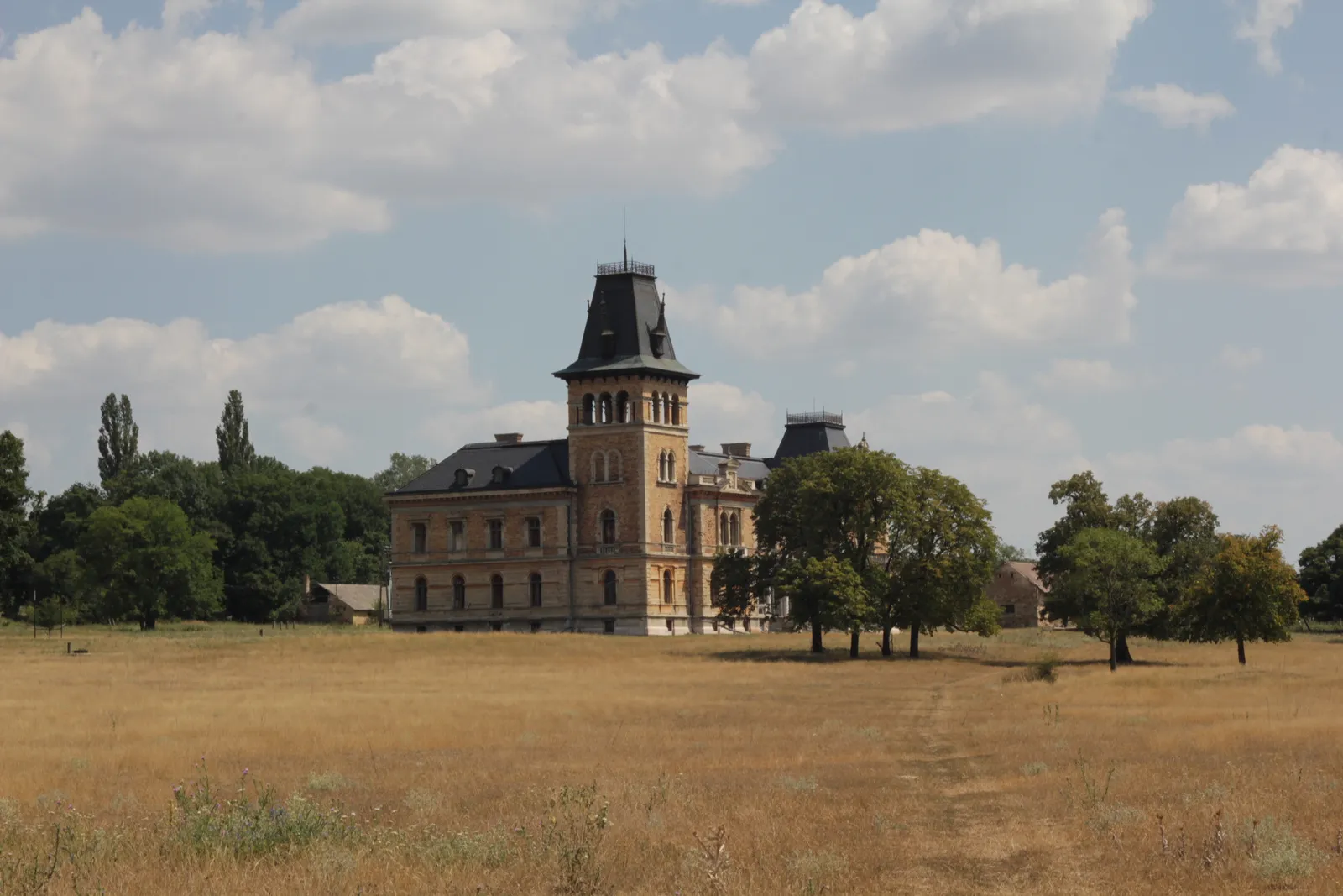 Photo showing: Kégl-kastély (angol)parkja (Székesfehérvár, Csalapuszta)