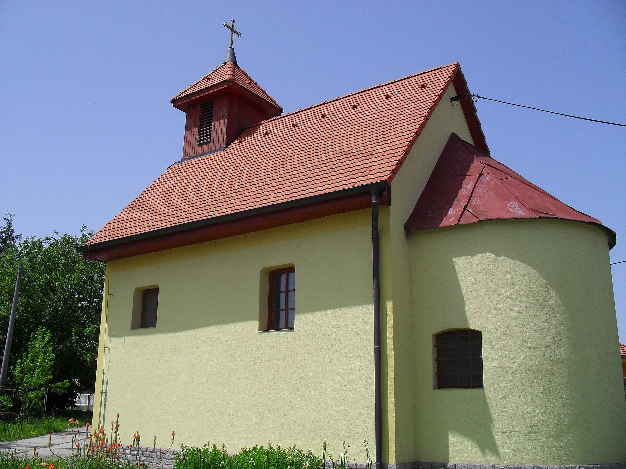 Photo showing: Pat - katolikus templom