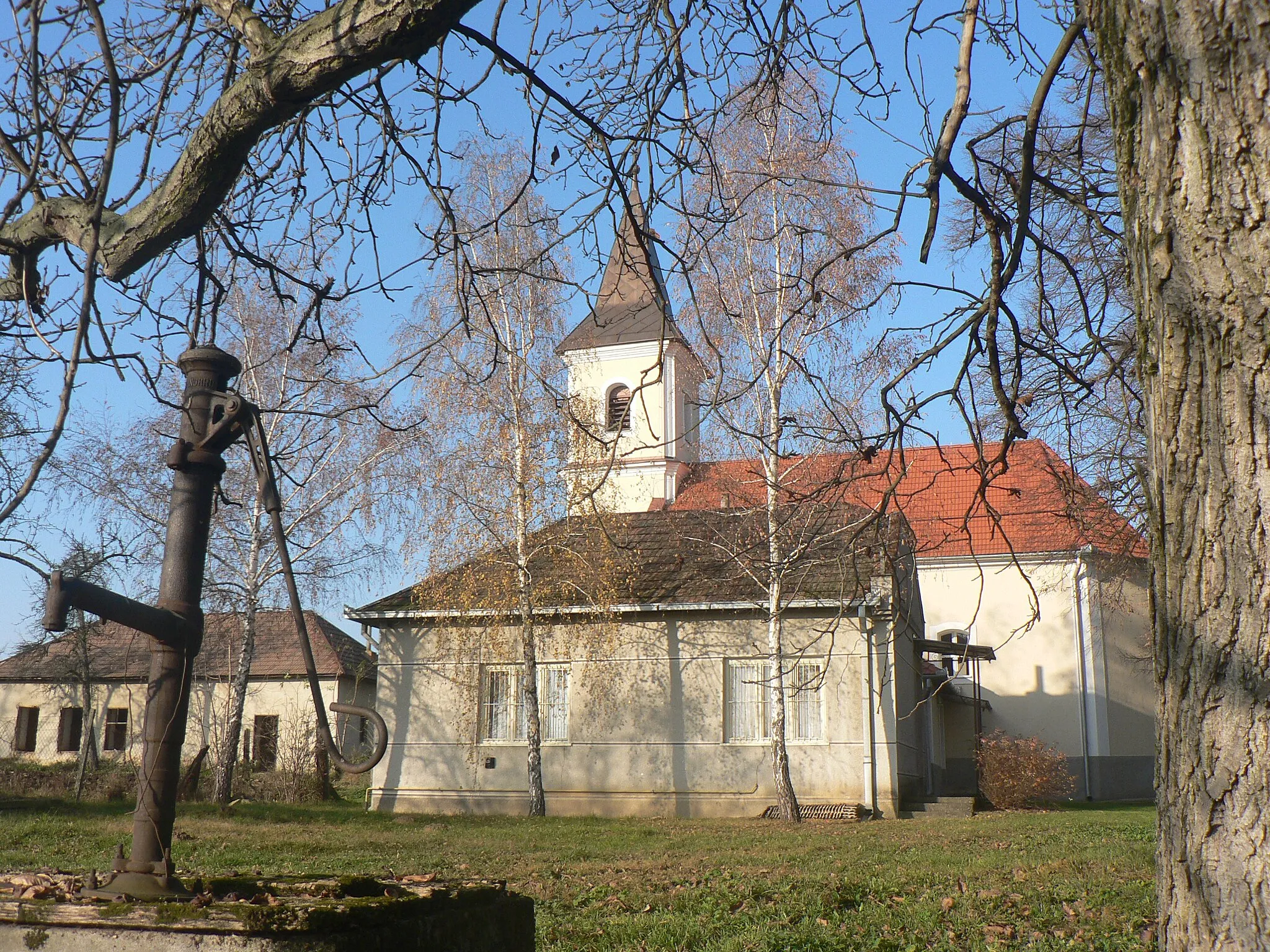 Photo showing: A farnadi református templom (Szlovákia)