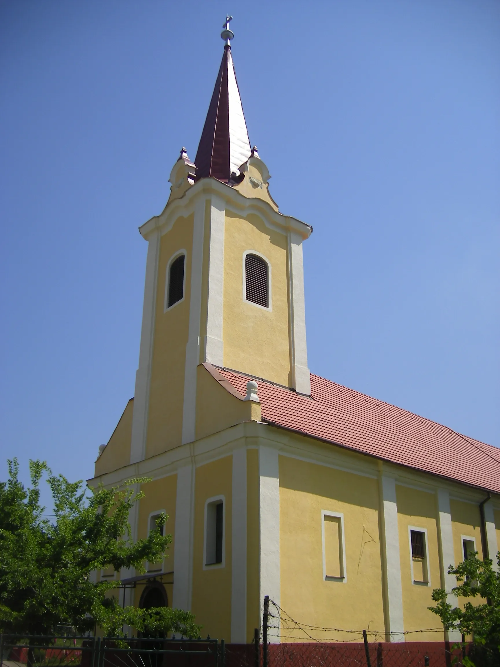 Photo showing: Szentpéter - katolikus templom