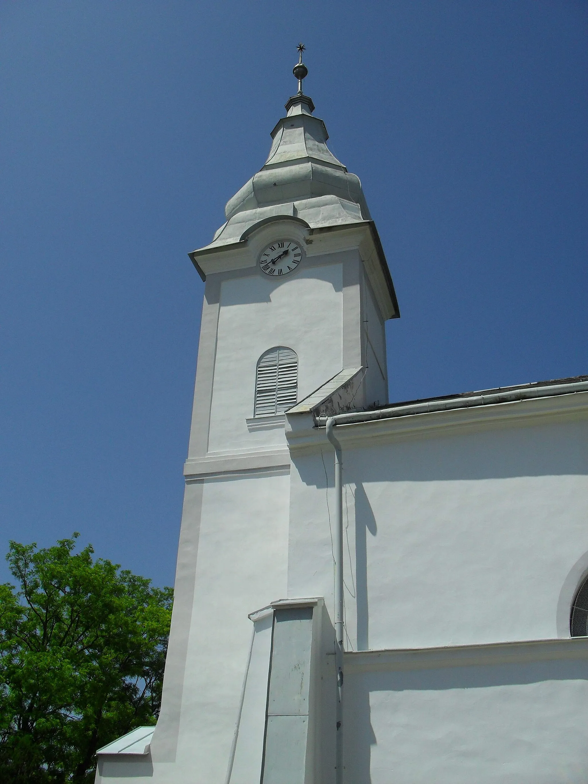 Photo showing: Madar - református templom