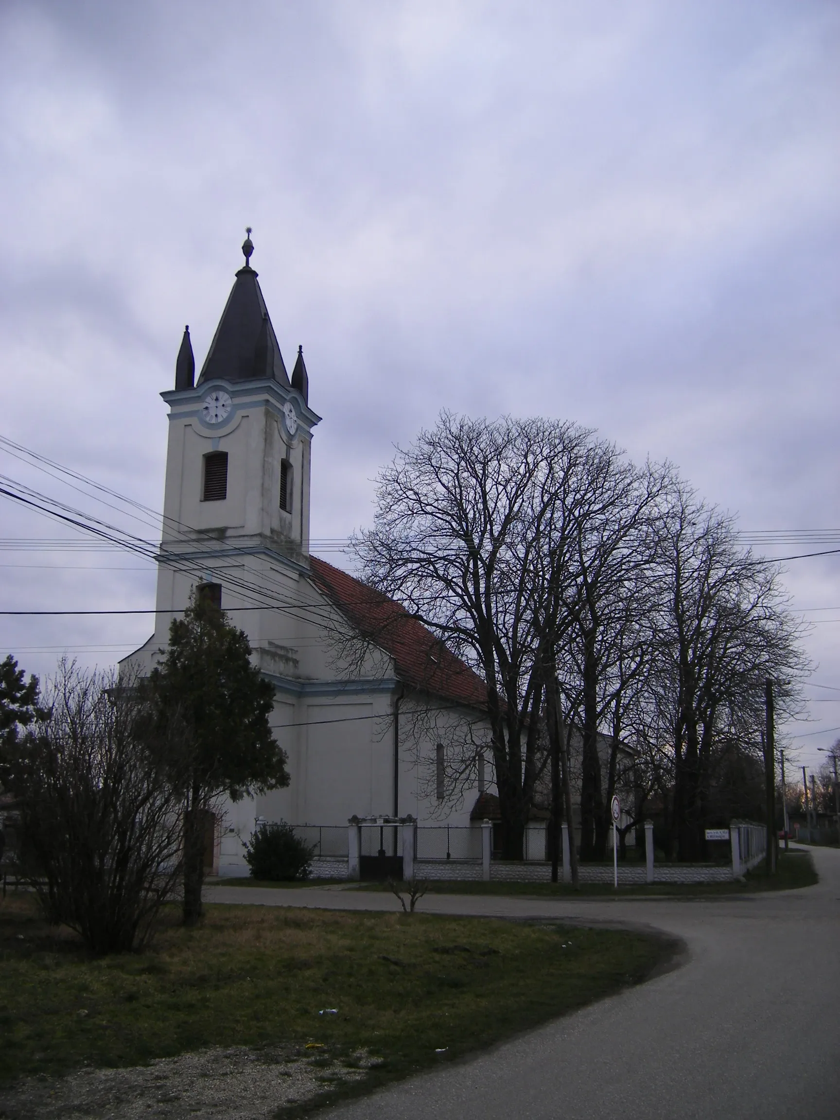 Photo showing: Csallóközaranyos, református templom