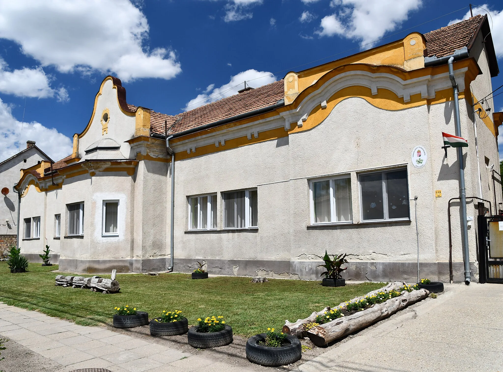 Photo showing: The Rektorisz Mansion in Sárbogárd, Fehér County, Hungary