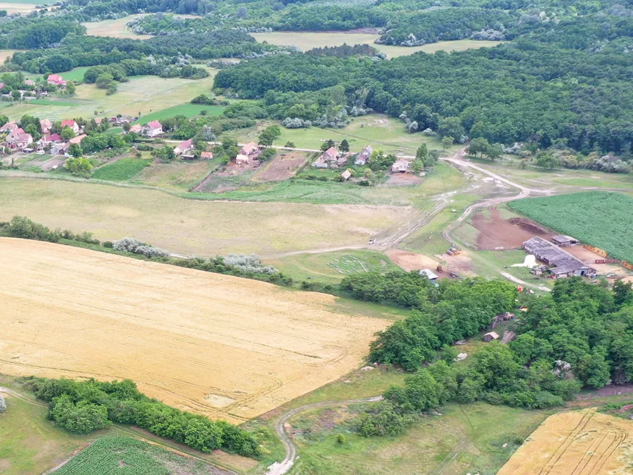 Photo showing: Sárszentágota, Kistó - légi fotó