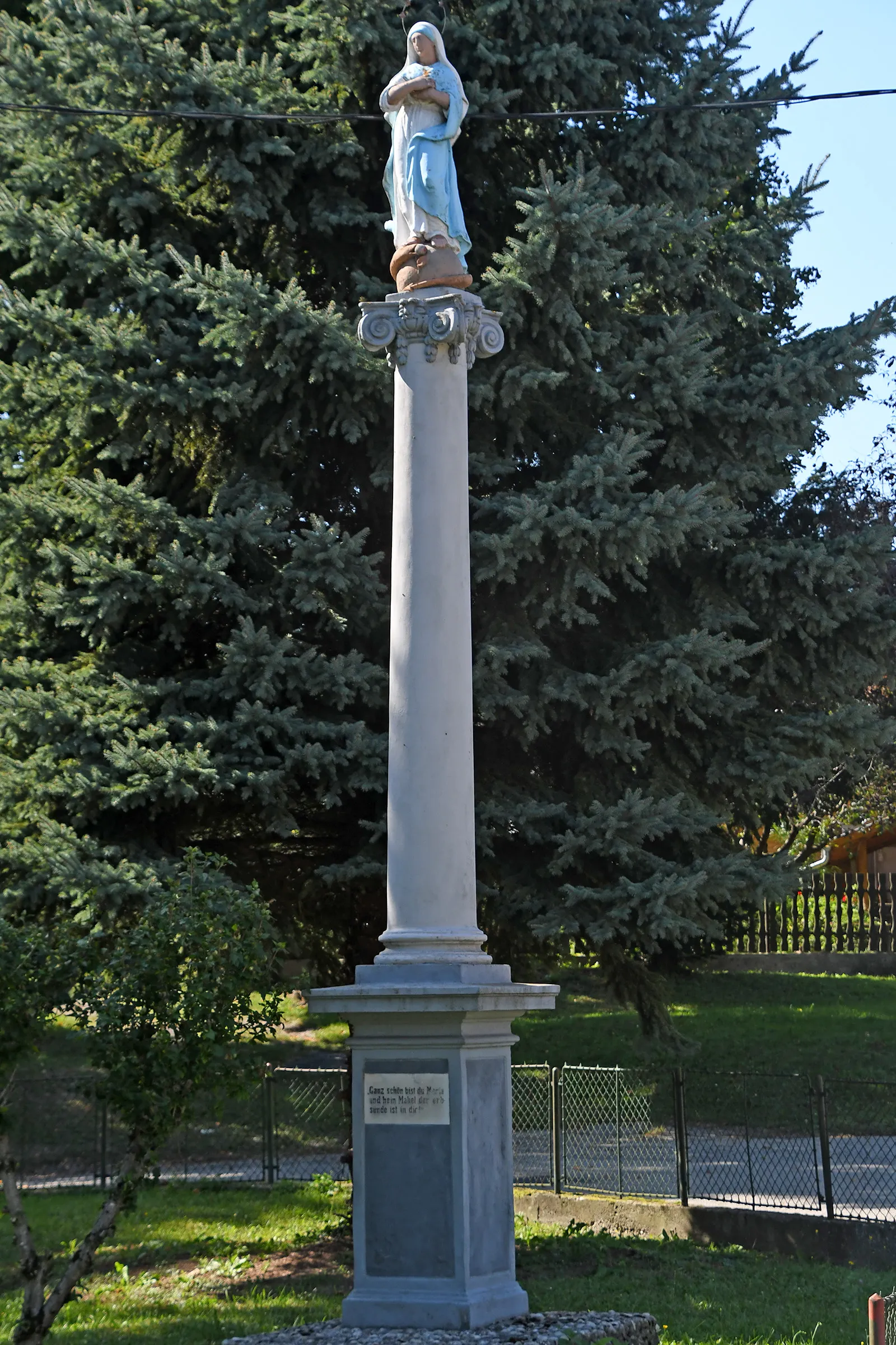 Photo showing: Immaculata column in Városlőd, Hungary
