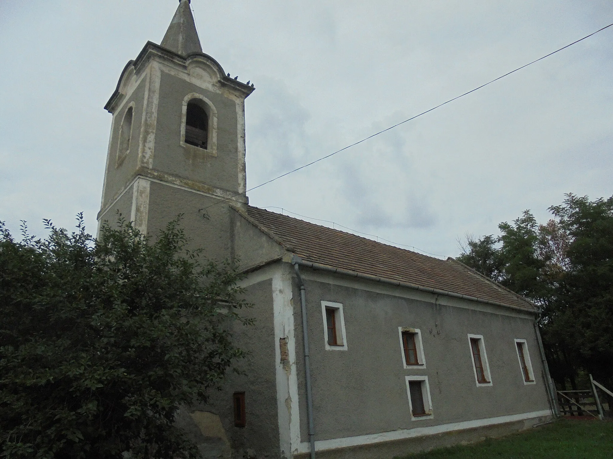 Photo showing: Lutheran church in Karakószörcsök, Hungary (est.: 1790)