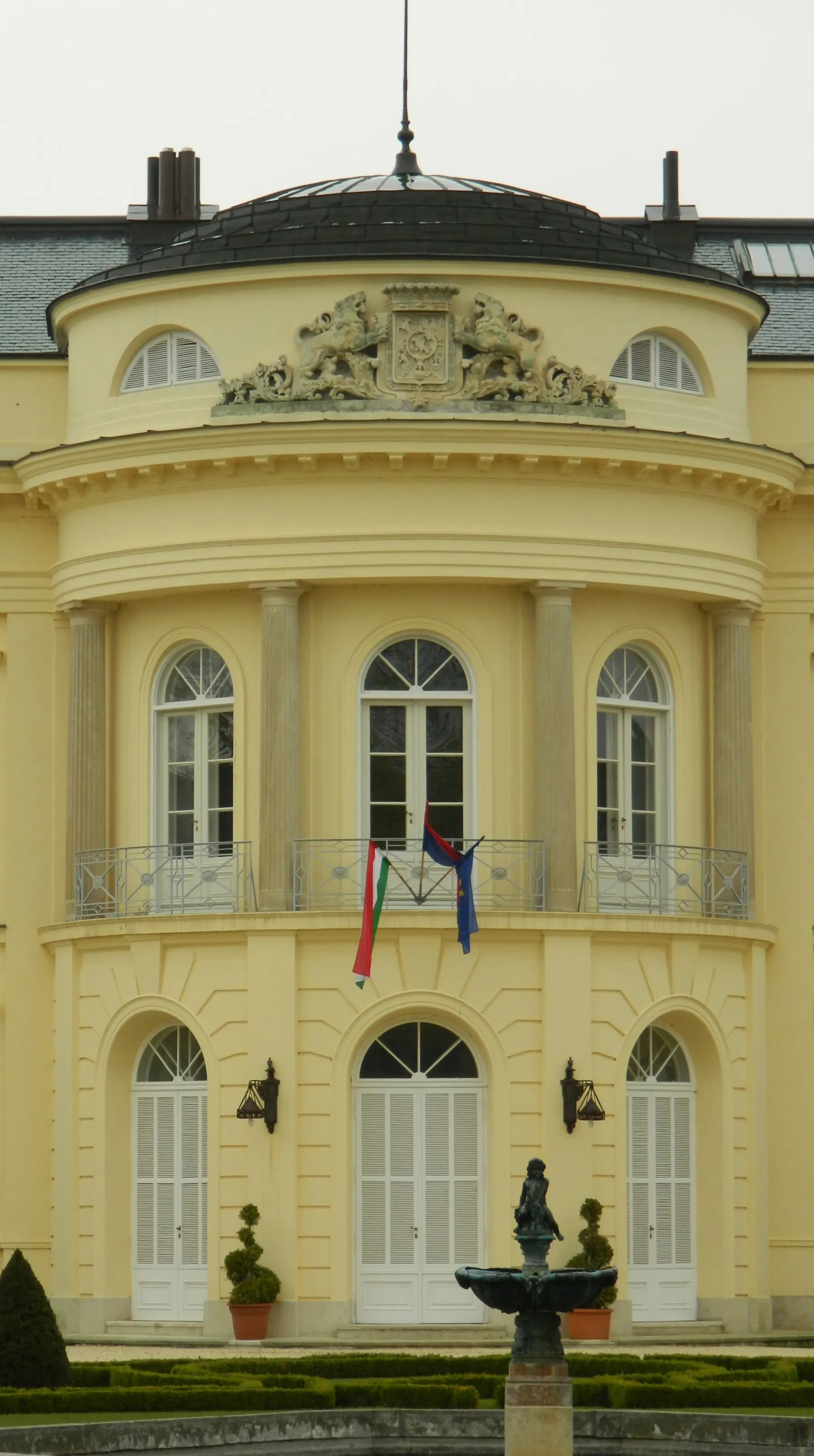 Photo showing: Károlyi Mansion, Fehérvárcsurgó