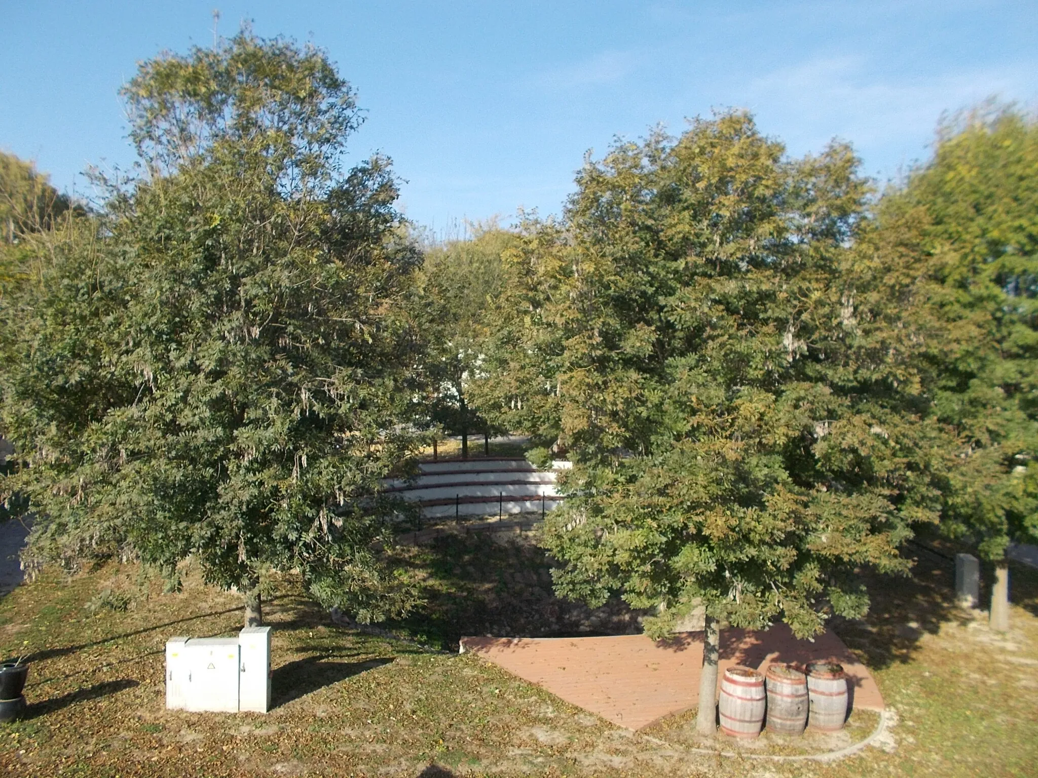 Photo showing: : Circle cellar line. Listed complex. 31 cellars. Stone cellars were built in the mid-1860s - Etyek, Fejér County, Hungary.