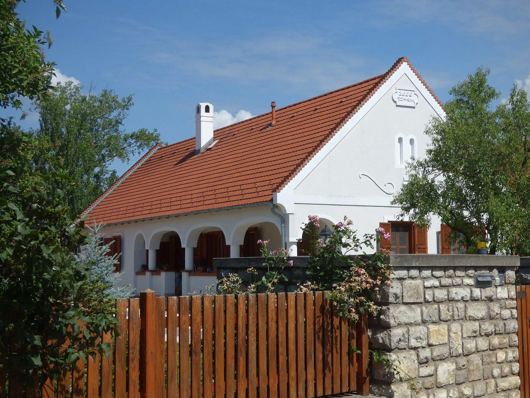 Photo showing: Nagypécsely, népi műemlék lakóház