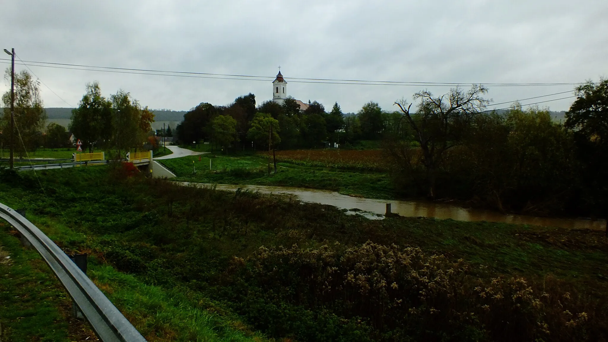 Photo showing: Eger-patak áradása belvízkor, hu:Vigántpetend 2014. október 23.