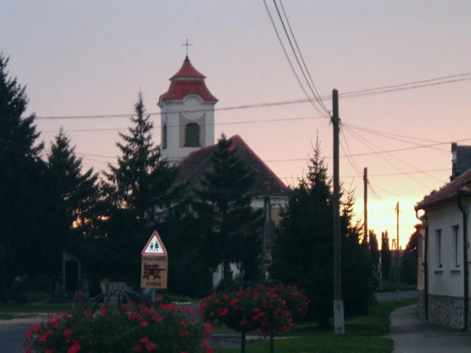 Photo showing: The church of Csót, Hungary