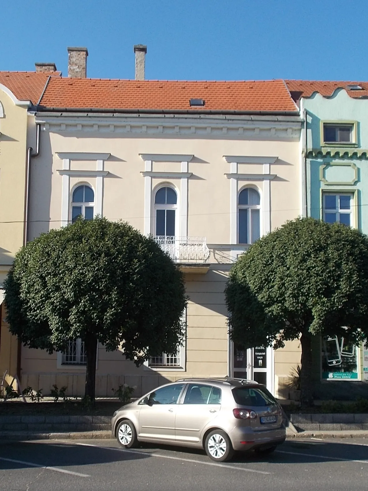 Photo showing: : Listed building. Built to Berger family - 9 Fő tér, Downtown, Tapolca, Veszprém County, Hungary.