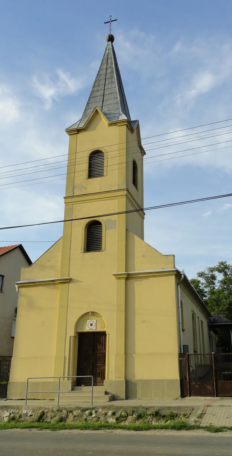 Photo showing: Lutheran church in Vérteskethely (Hungary)